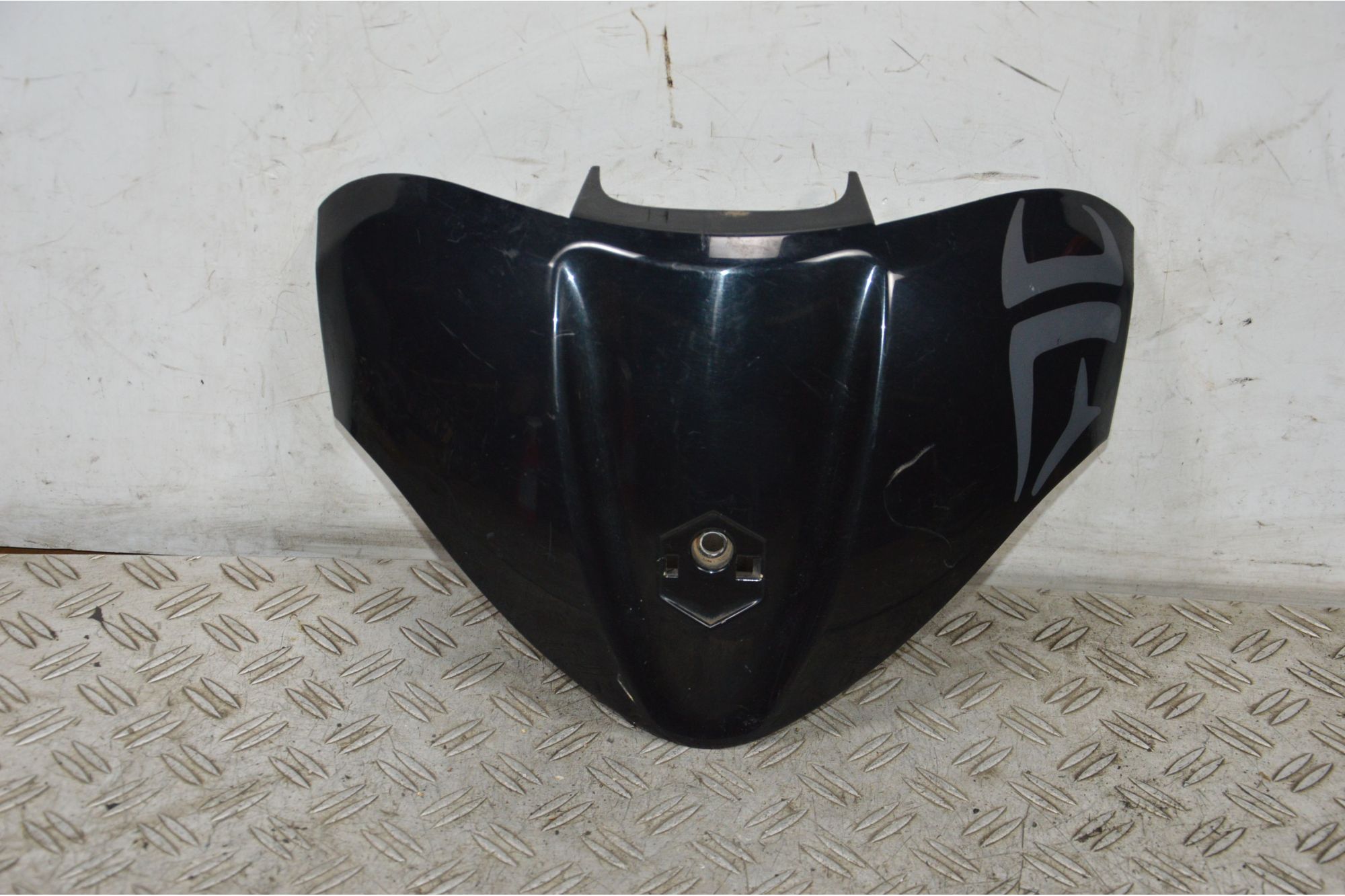 Carena Scudetto Anteriore Piaggio Liberty S 125 Dal 2006 Al 2011  1705484410442