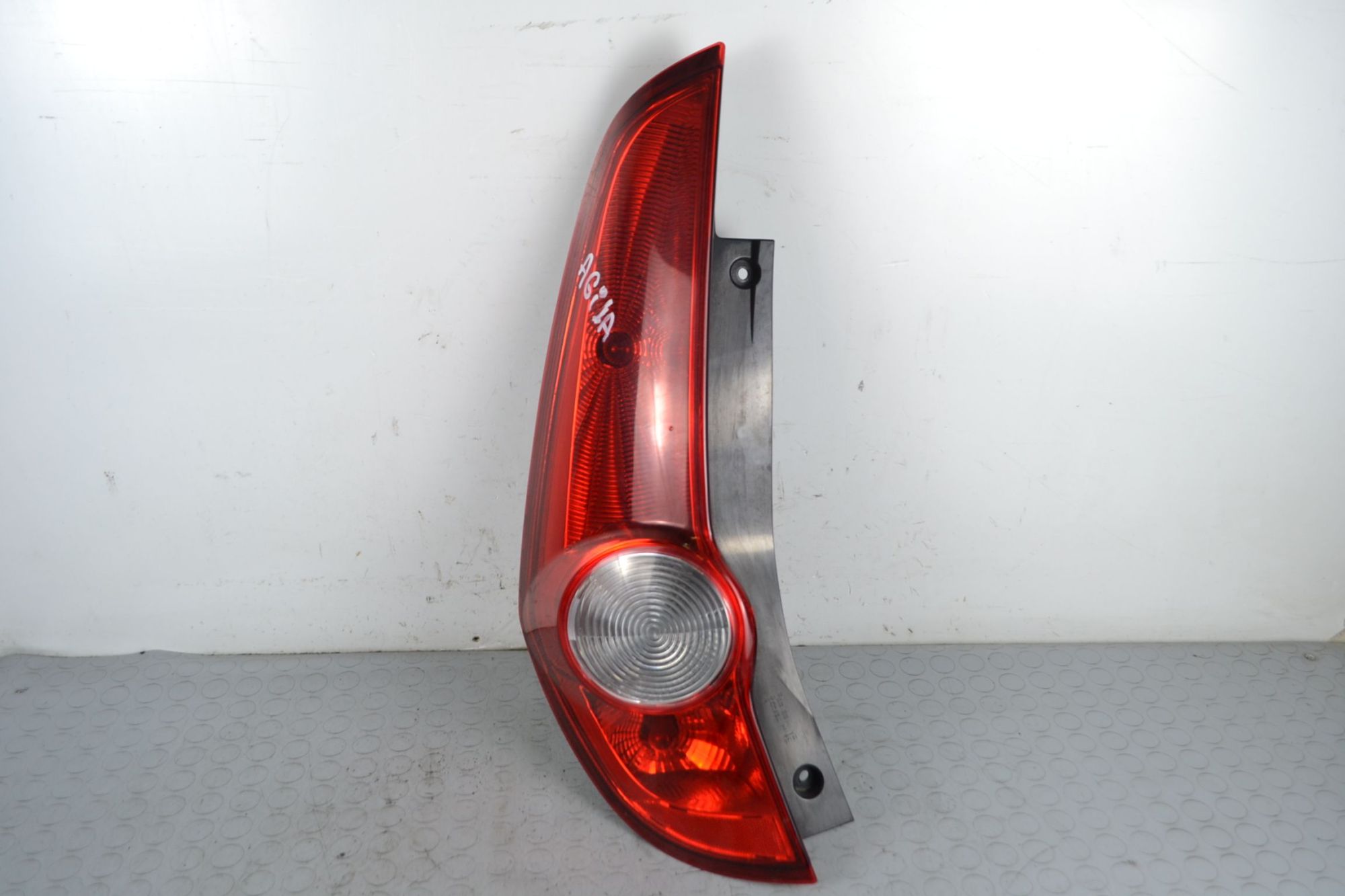 Fanale Stop Posteriore SX Opel Agila B dal 2008 al 2015 Cod 89071595  1705680676802