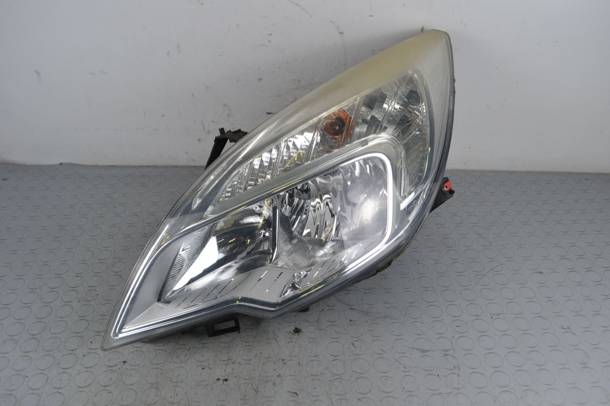 Faro Anteriore SX Opel Meriva B dal 2010 al 2017 Cod 13286612  1705912618167