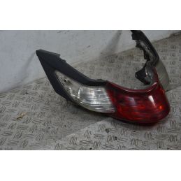 Fanale Stop Posteriore Honda Sh 300 Dal 2011 al 2014  1705938395240