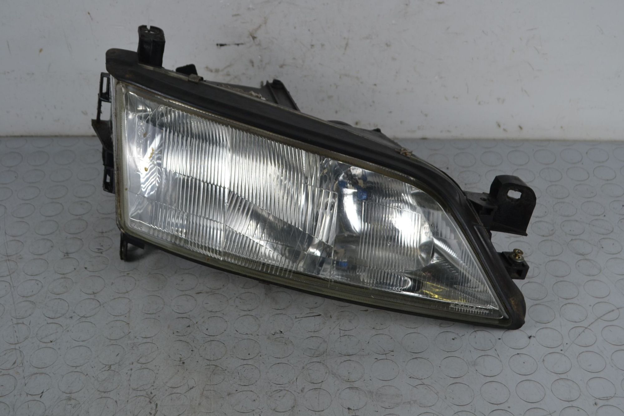 Faro Anteriore DX Opel Vectra B dal 1995 al 1999 Cod 54532888  1706262998923