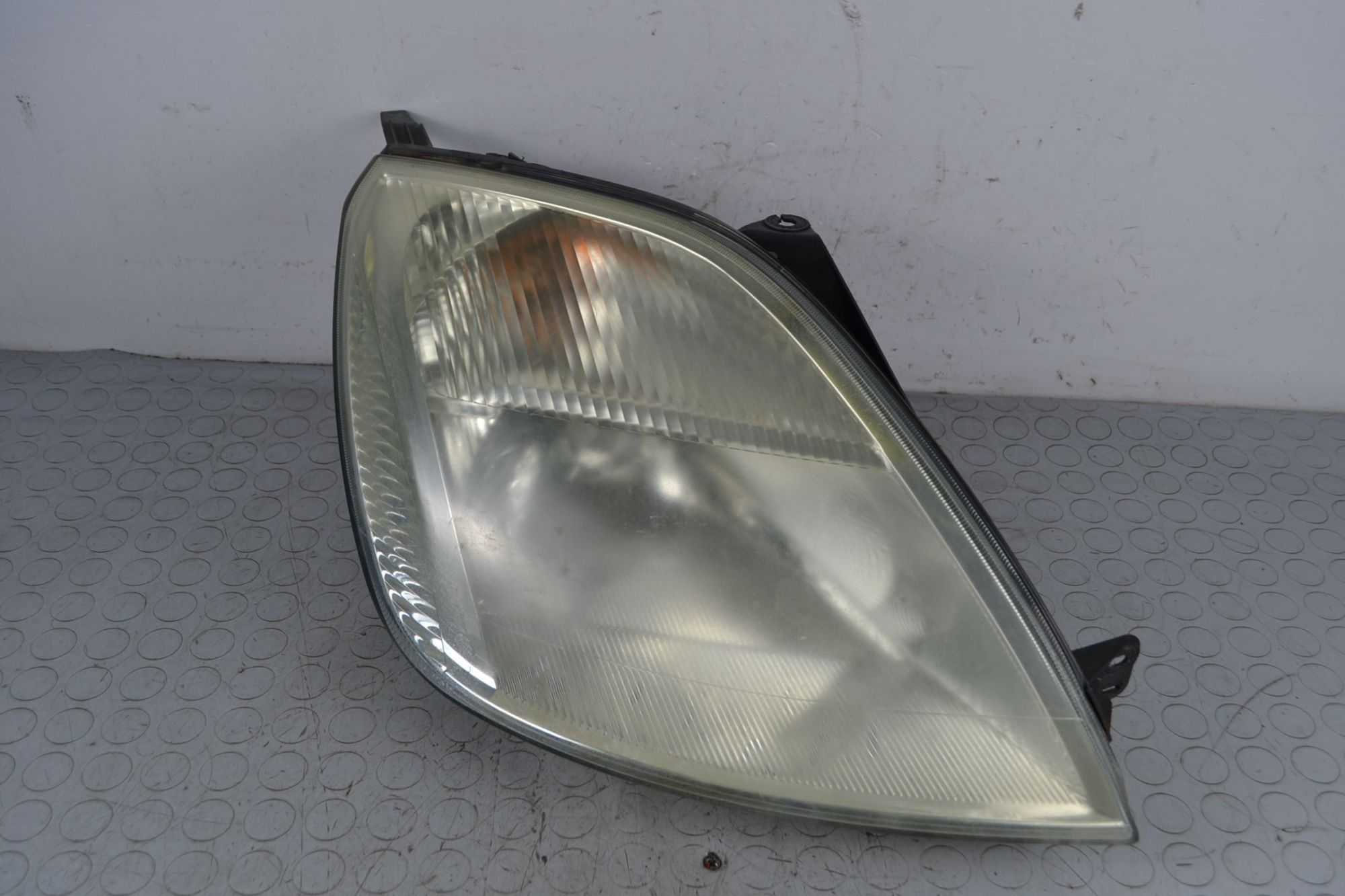 Faro anteriore DX Ford Fiesta V Dal 2002 al 2006 Cod 2s6x-13w023-bl  1706264747994