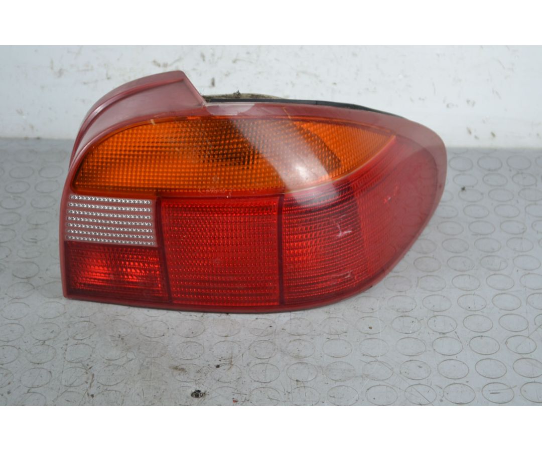 Fanale Stop Posteriore DX Ford Mondeo I dal 1993 al 2000 Cod 93bg13n004  1706604220422