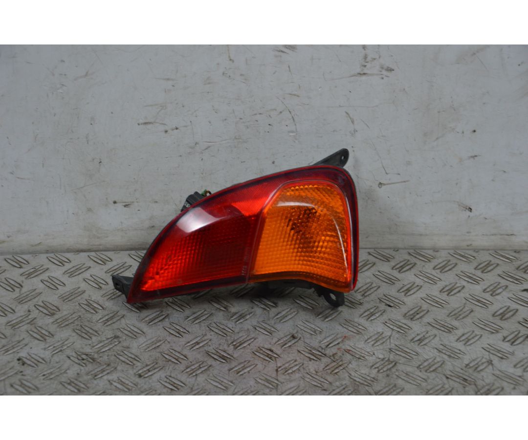 Fanale Stop Posteriore Destro Dx Honda Foresight 250 dal 1998 al 2004  1706689126404