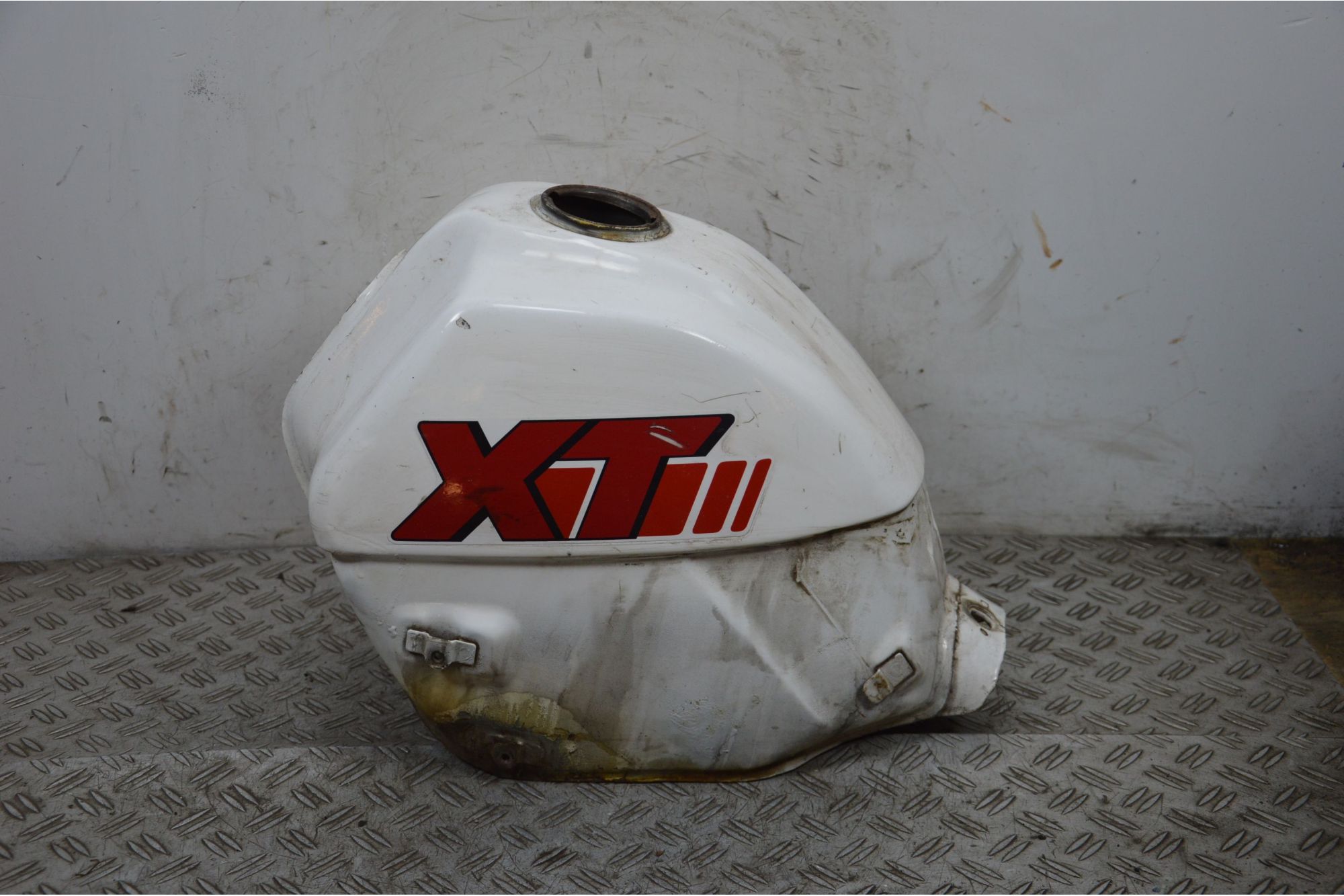 Serbatoio Yamaha XT 600 XT600 Dal 1984 al 1998  1706698585810