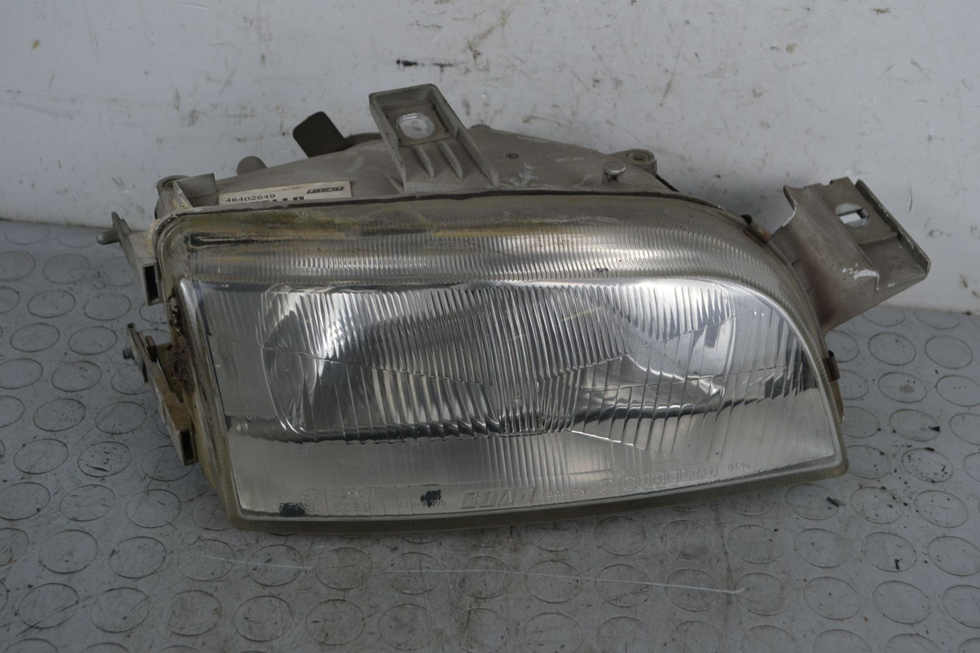 Faro anteriore DX Fiat Punto 176 Dal 1993 al 1999 Cod 46402649  1706800977694