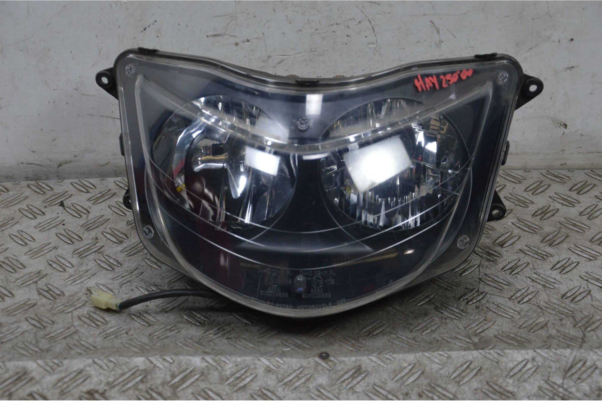 Faro Fanale Anteriore Yamaha Majesty 250 dal 1999 al 2006  1706801204157