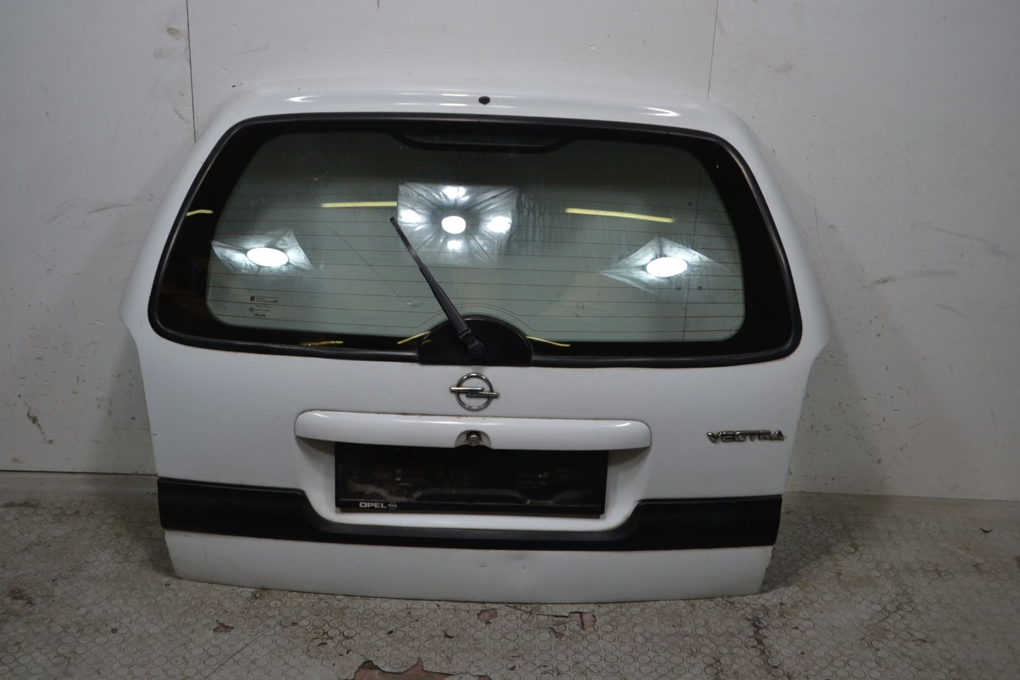 Portellone bagagliaio posteriore Opel Vectra B SW Dal 1995 al 2002 Colore bianco  1709116552043