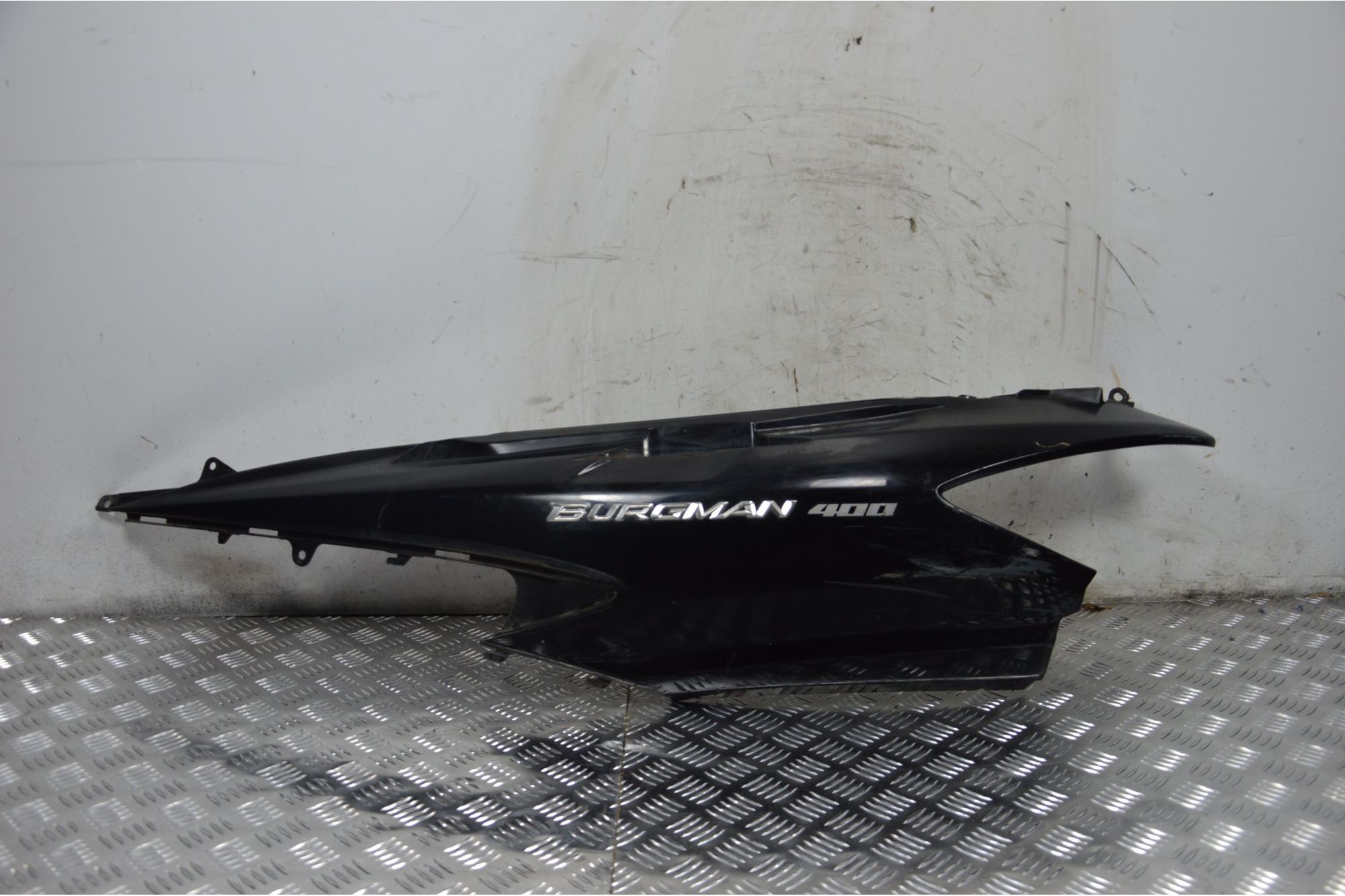 Carena Fianchetto Sinistro SX Suzuki Burgman 400 K7 dal 2007 al 2013  1711529148188