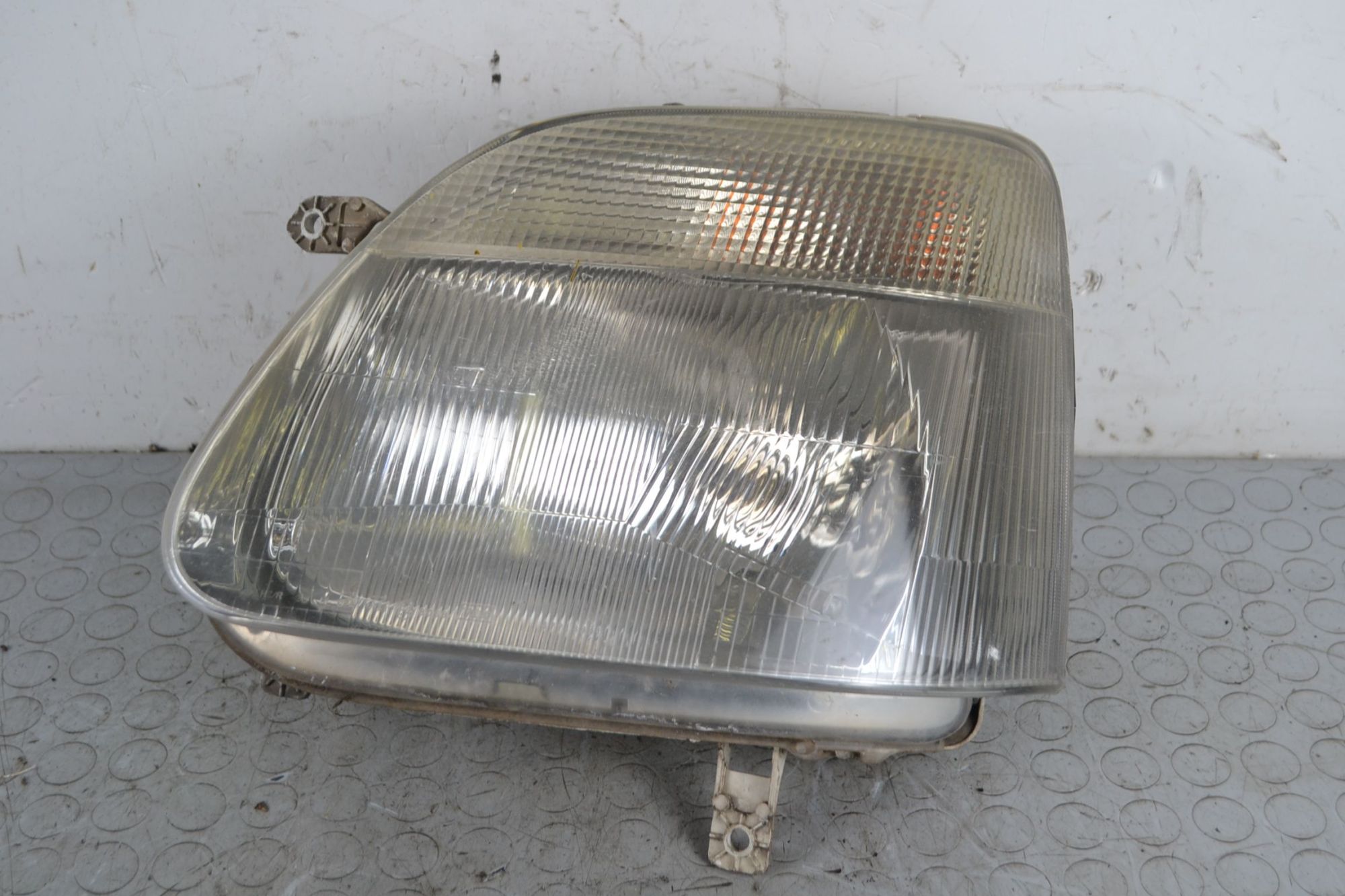 Faro fanale anteriore SX Opel Agila A Dal 2000 al 2007 Cod 09204189  1711636139598