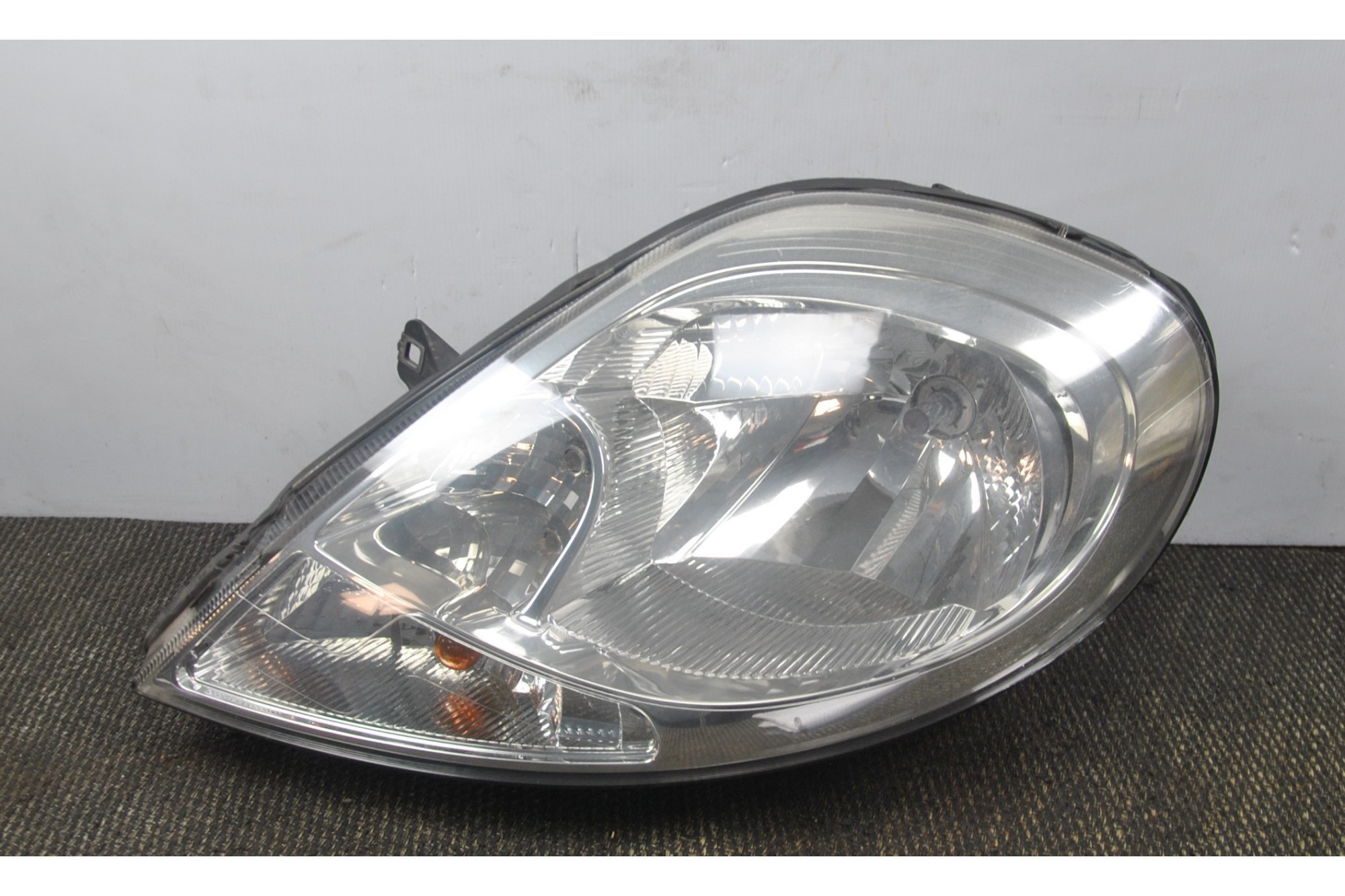 Faro anteriore SX Renault Trafic dal 2006 al 2010 Cod 8200701354  2411111162064