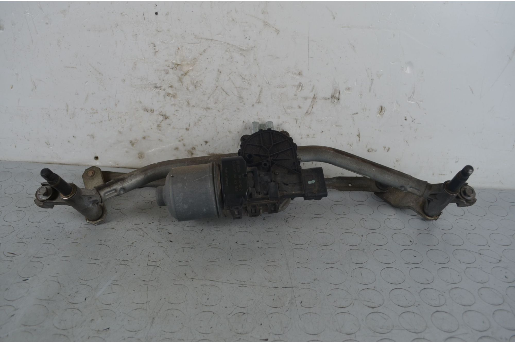 Motorino tergicristallo anteriore Peugeot 207 Dal 2006 al 2015 Cod 0390241540  1715176773823