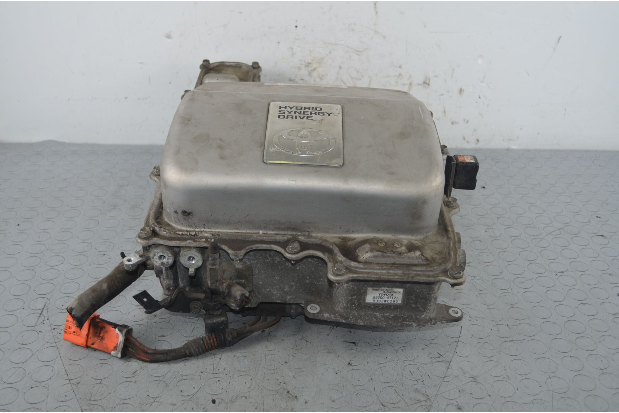 Inverter Toyota Prius Hybrid Dal 2004 al 2010 Cod G9200-47121  1715353707078