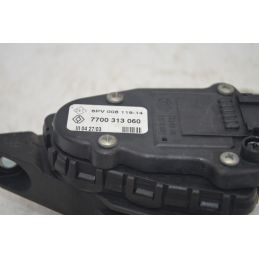 Pedale acceleratore Renault Trafic Dal 2001 al 2010 Cod 7700313060  1715606082730