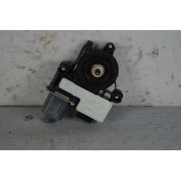 Motorino alzacristalli Posteriore DX Volkswagen Golf VII dal 2012 al 2019 Cod 0130822694  1716556131615