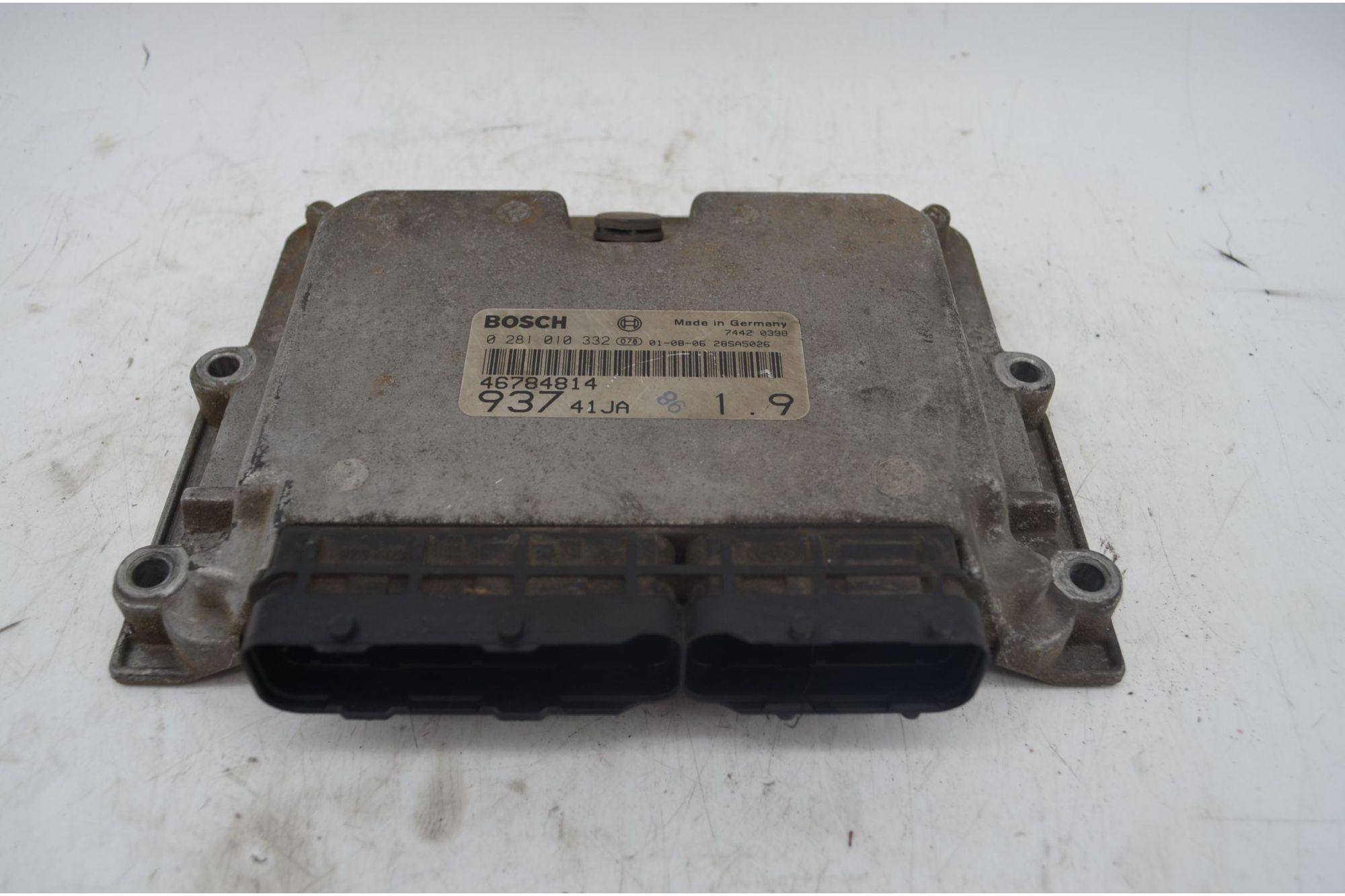 Centralina ECU Alfa Romeo 147 Dal 2000 al 2005 Cod 0281010332  1716800179646