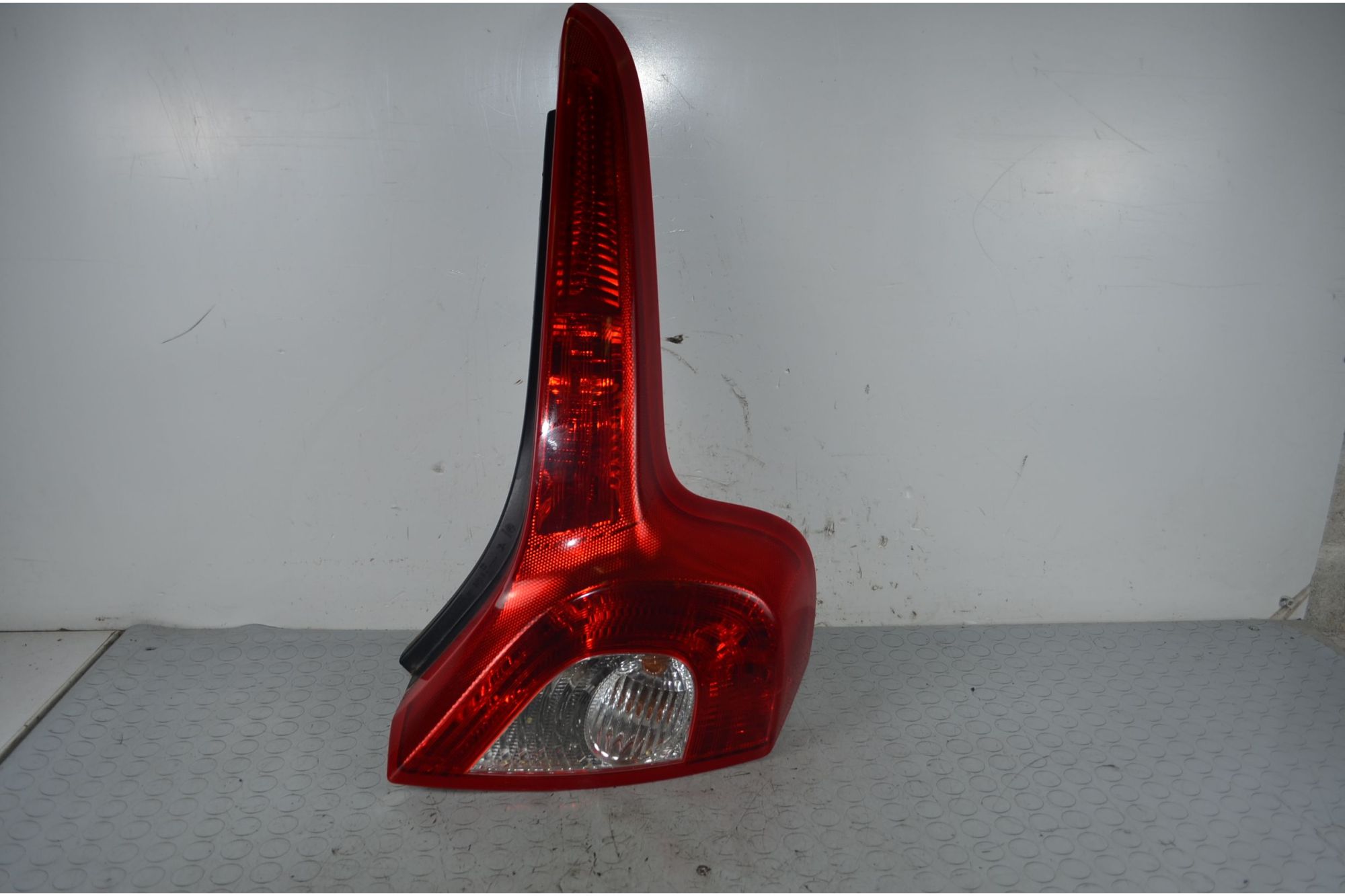 Fanale stop posteriore DX Volvo C30 Dal 2006 al 2012 Cod 31213918  1716805771463