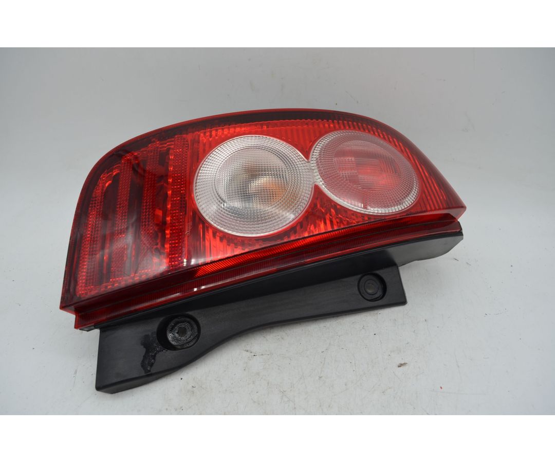 Fanale stop posteriore SX Nissan Micra K12 Dal 2002 al 2010 Cod OE 26555AX720  1716882143542