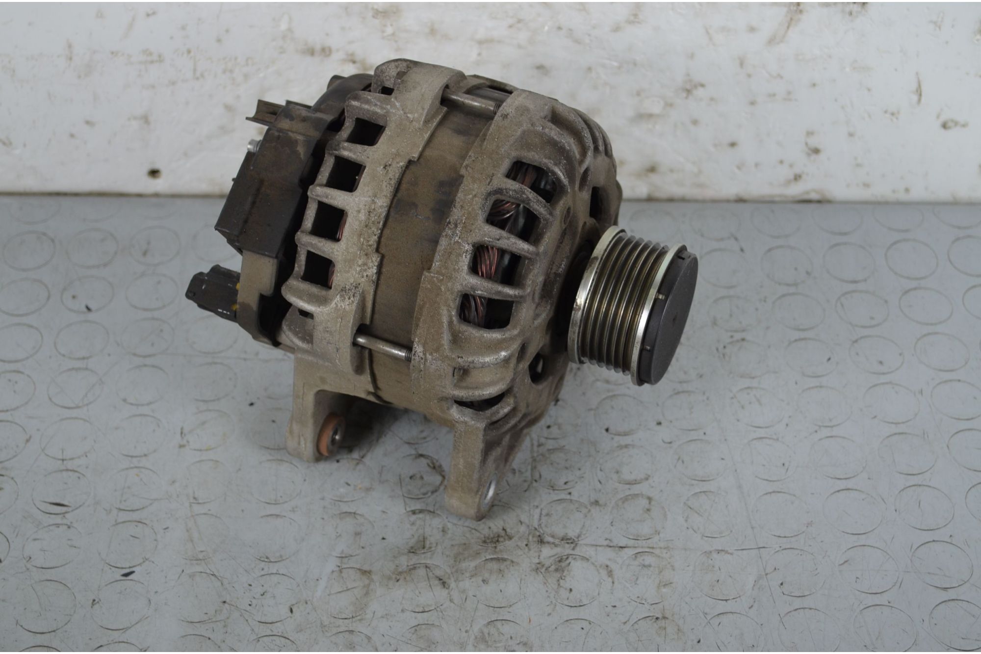 Alternatore Dacia Dokker dal 2012 al 2021 Cod 231005933r  1716902988535