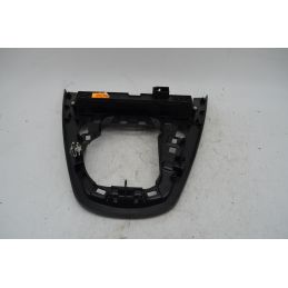 Mostrina leva del cambio Lancia Ypsilon Dal 2011 in poi Cod 735486337  1716973208792