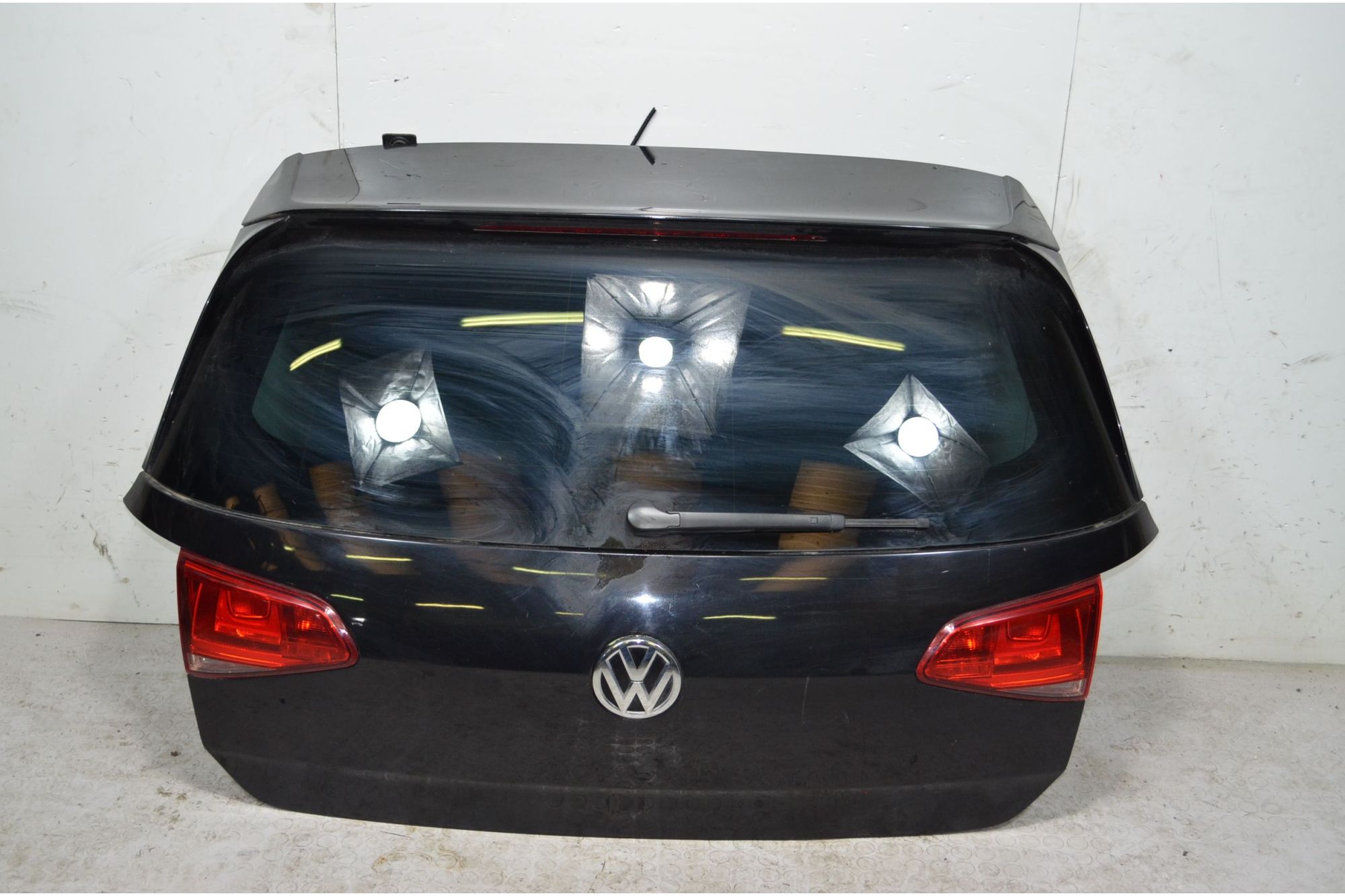 Portellone bagagliaio posteriore Volkswagen Golf VII Dal 2012 al 2019 Cod OE 5G6827025K  1716995013497