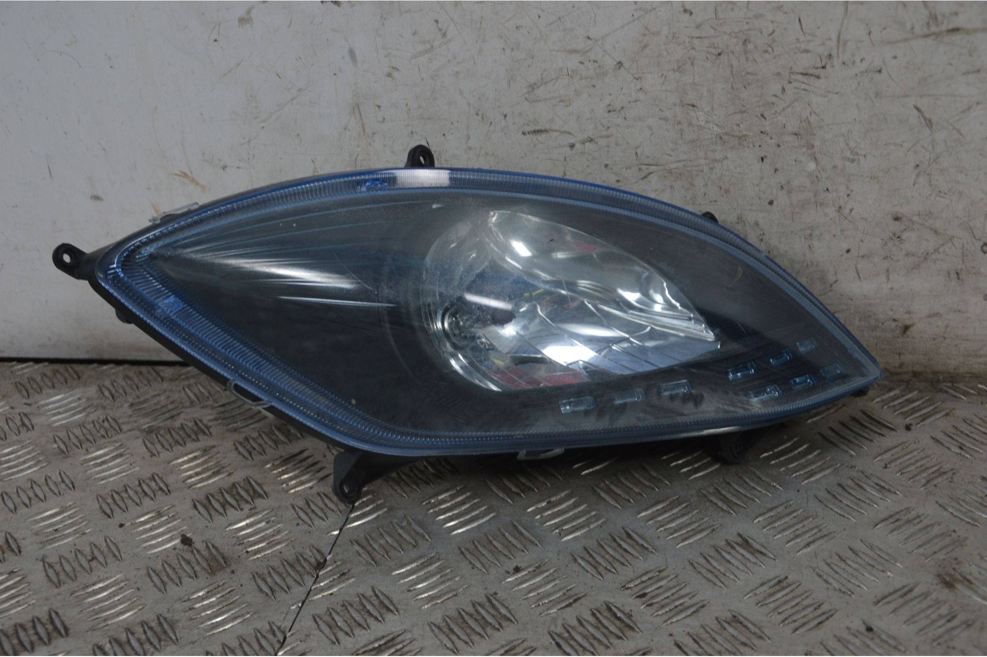 Faro Fanale Anteriore Destro Kymco Xciting 500 R dal 2007 al 2014  1717054347010