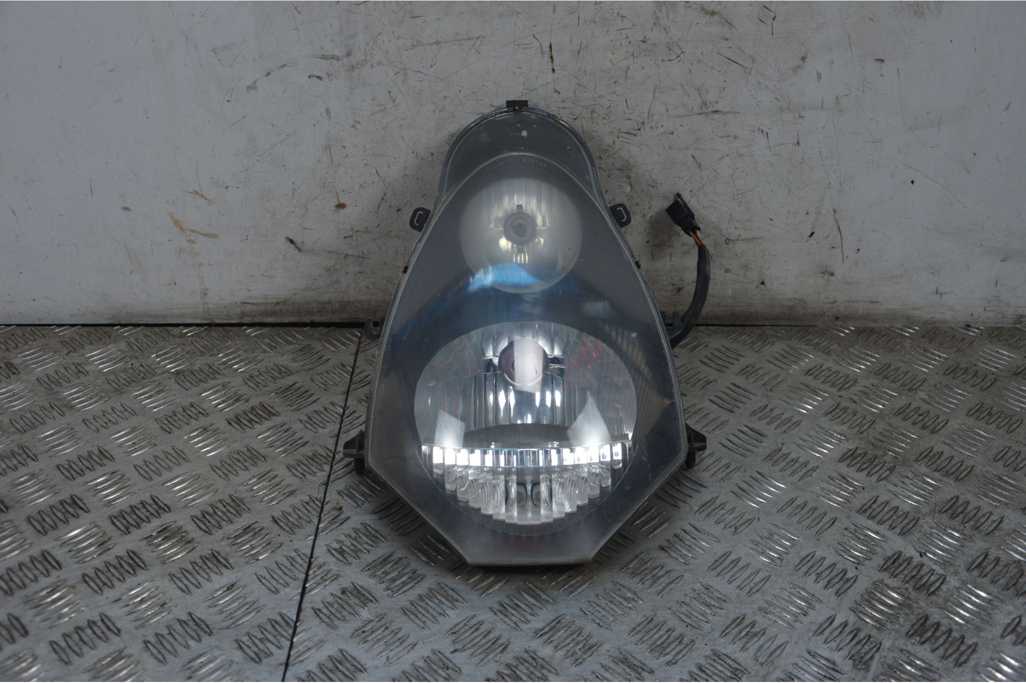 Faro Fanale Anteriore Honda Chiocciola @ 150 dal 2000 al 2006  1717061584781