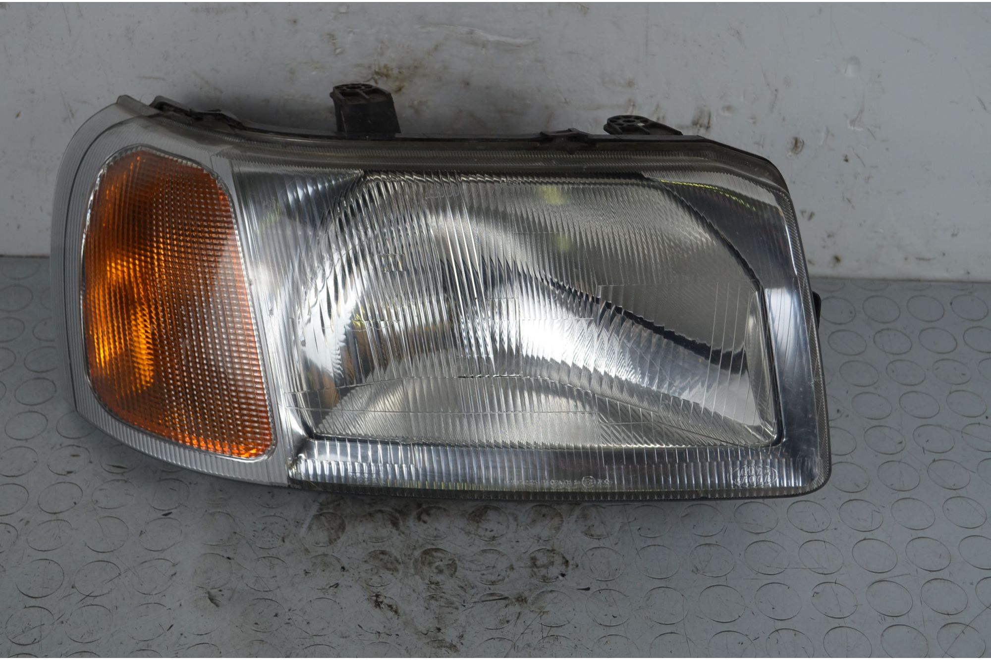 Faro Anteriore DX Land Rover Freelander I dal 1998 al 2006 Cod amr4001  1717080334855