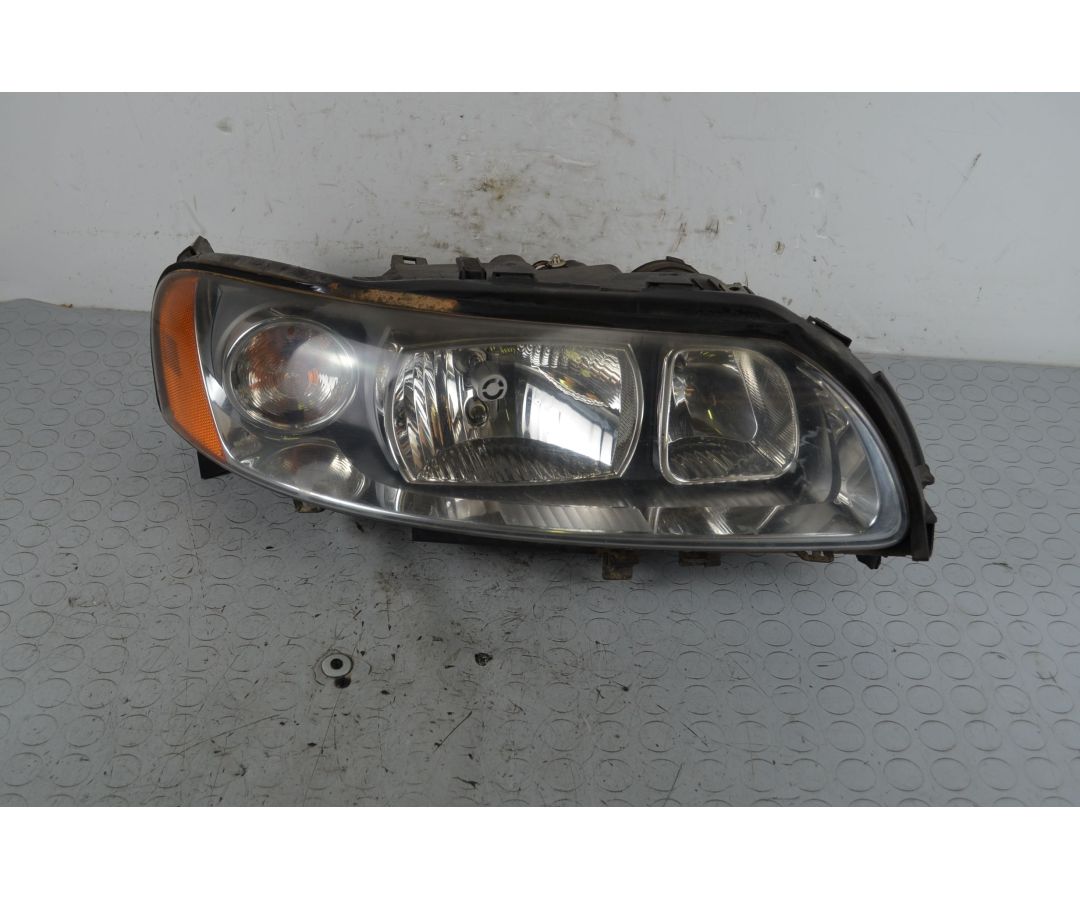 Faro Anteriore DX Volvo V70 dal 2000 al 2007 Cod 30698836  1717140188602