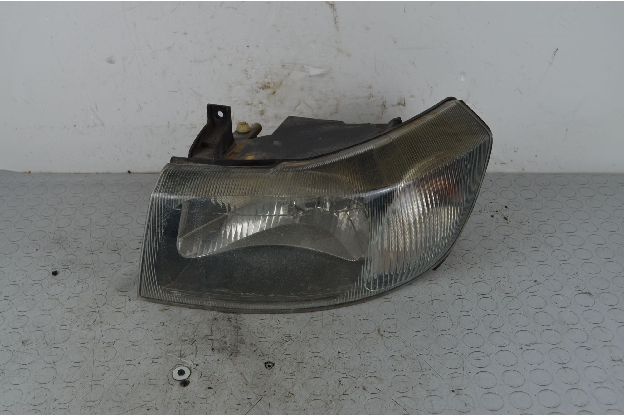 Faro anteriore SX Ford Transit Dal 2000 al 2006 Cod 4695289  1717412097472