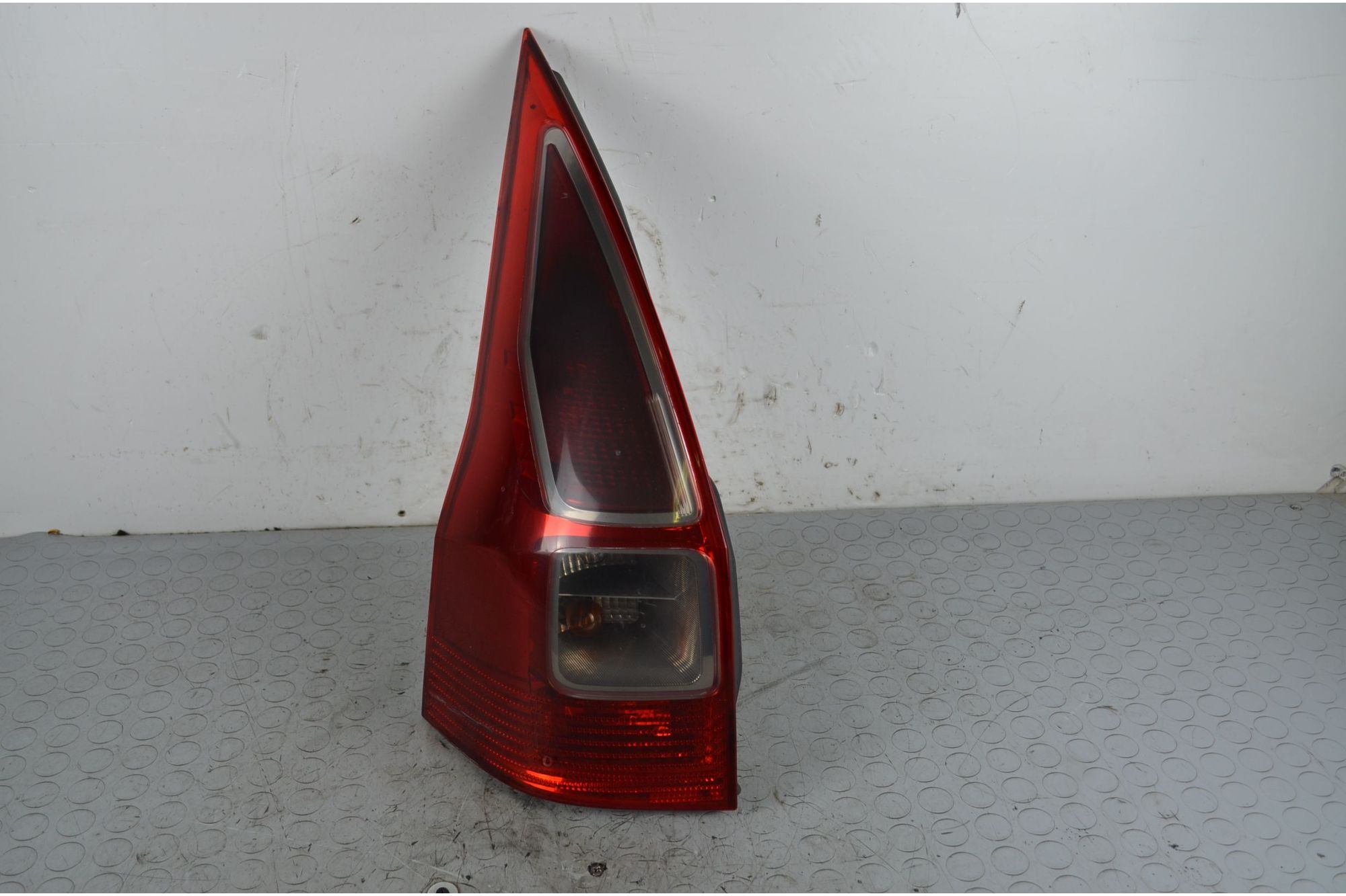 Fanale stop posteriore SX Renault Megane II SW dal 2002 al 2010 Cod 8200417349  1717577580321