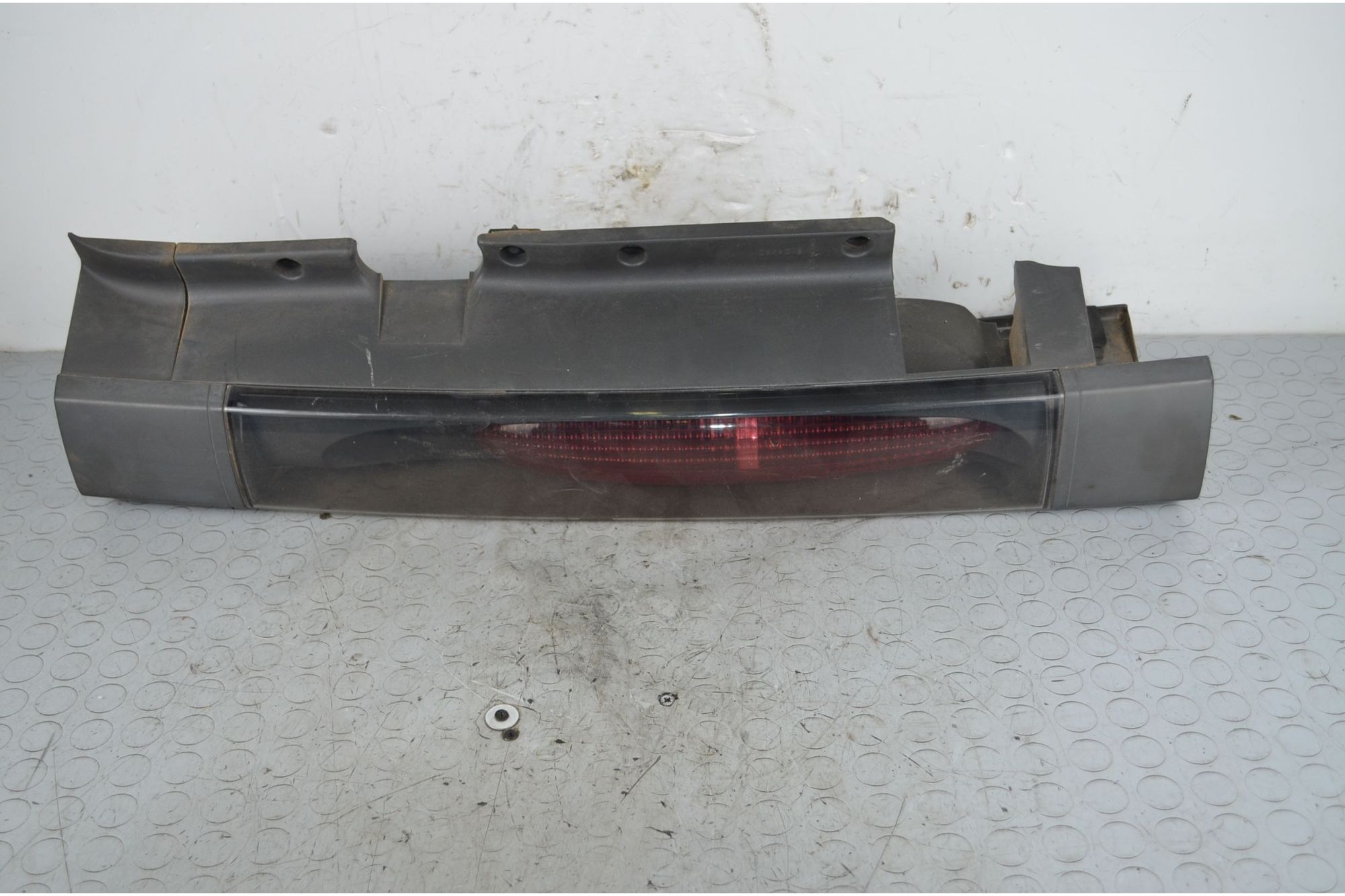 Fanale Stop posteriore SX Renault Trafic Dal 2001 al 2006 Cod 8200336835  1717657325033