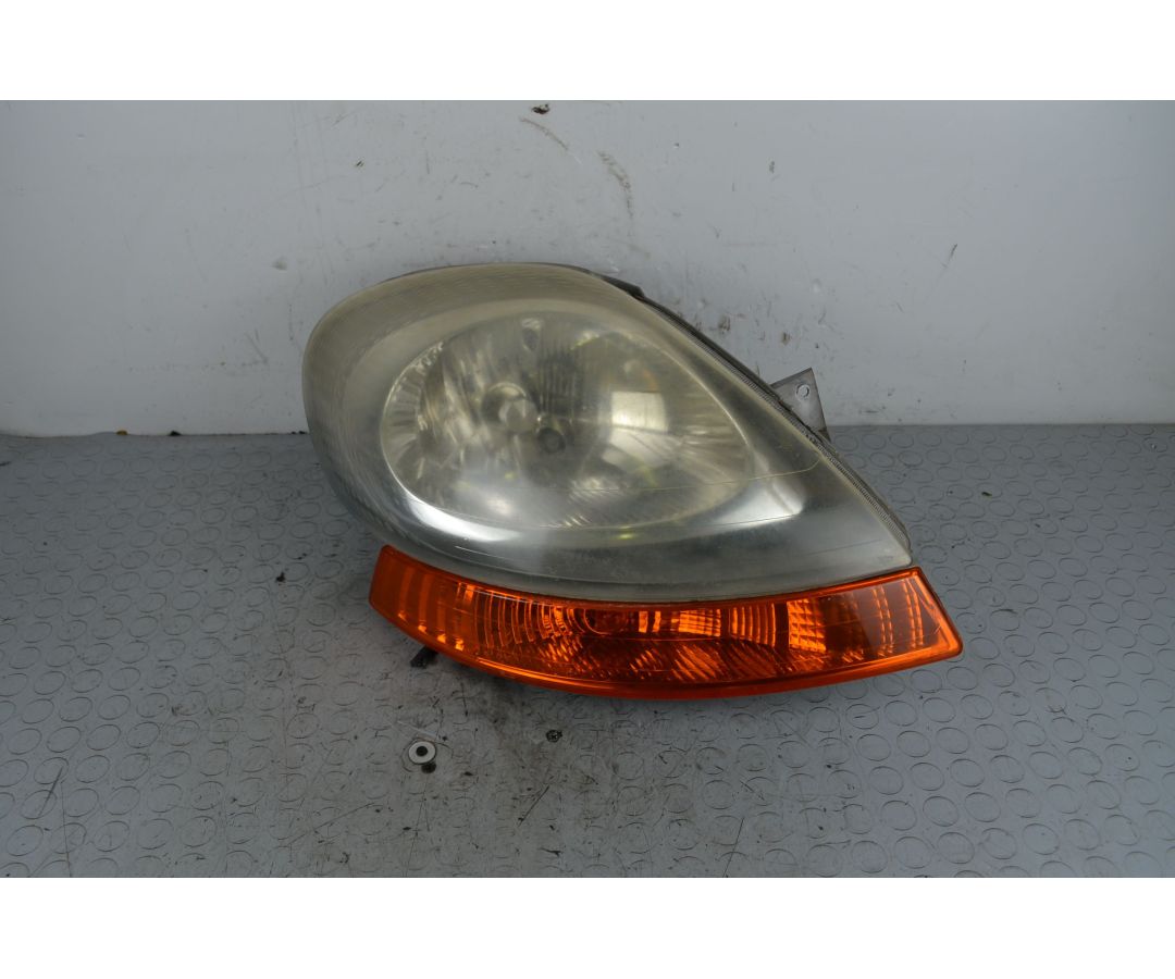 Faro anteriore DX Renault Trafic Dal 2001 al 2006 Cod 7700311372  1717662947763