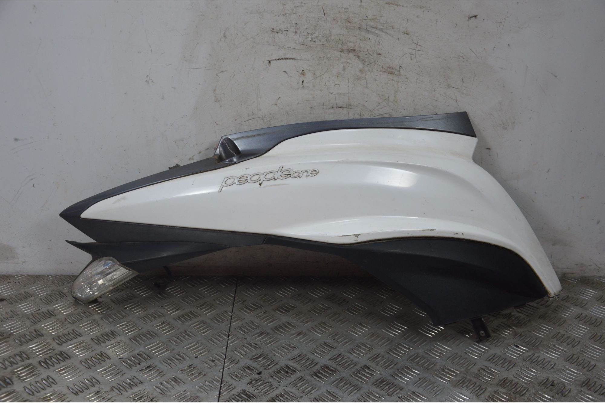 Carena Fianchetto Posteriore Destro Dx Con Freccia Kymco People One 125 Dal 2016 al 2018  1717668468194