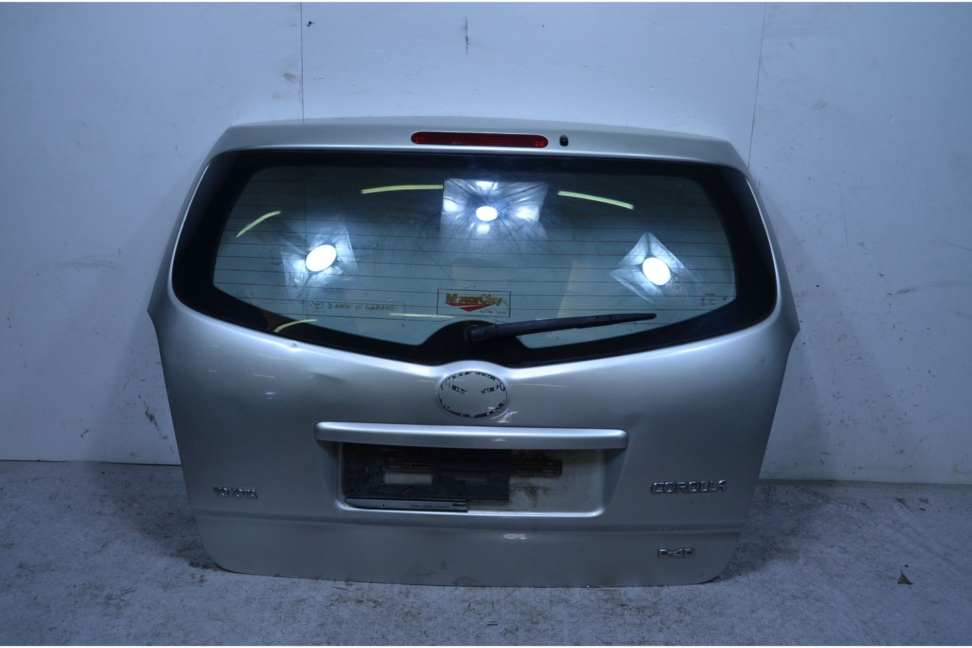 Portellone bagagliaio posteriore Toyota Corolla Verso Dal 2004 al 2009 Cod 670050F011  1717684278197