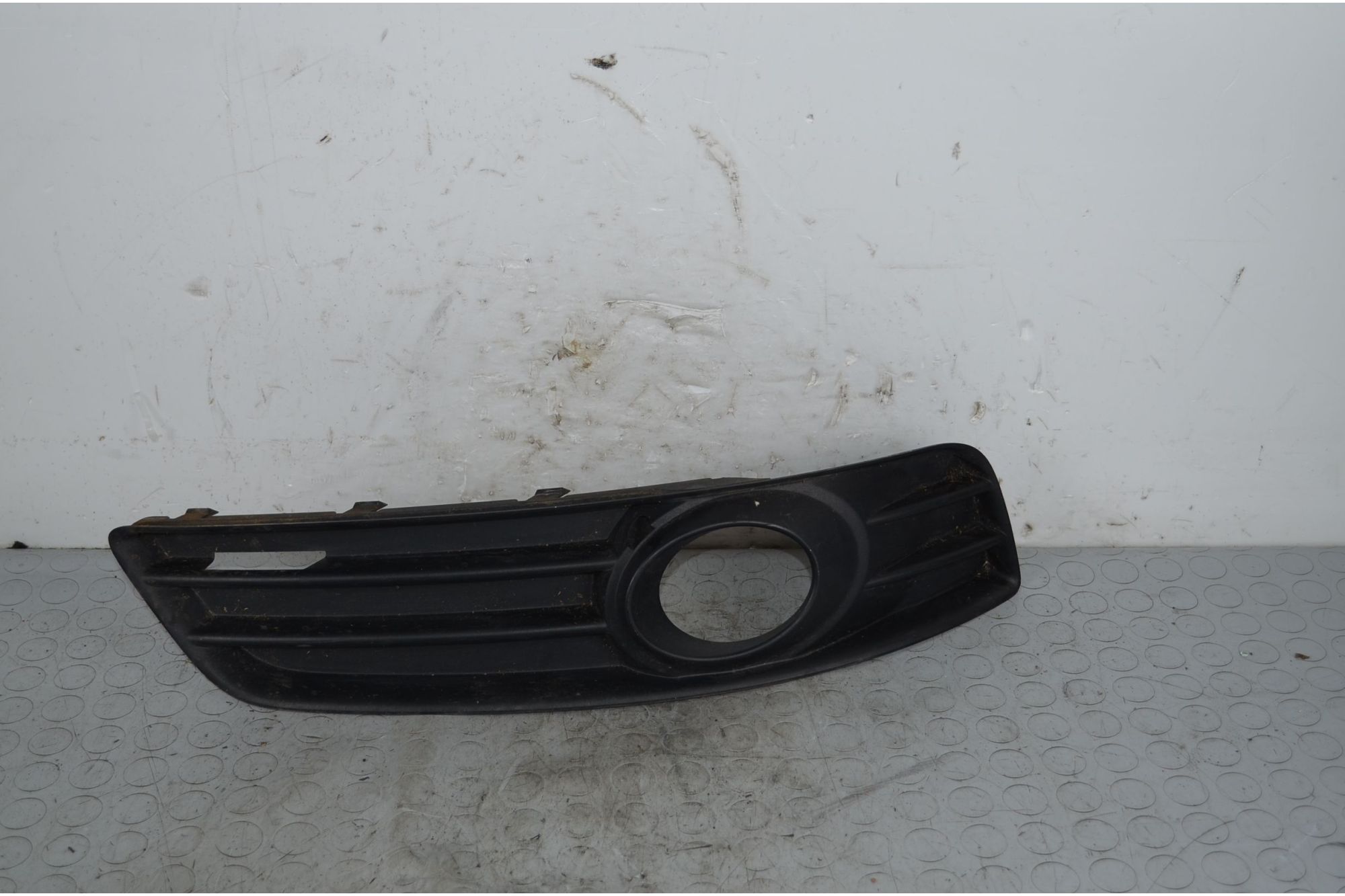 Griglia fari fendinebbia DX Audi A3 8P Dal 2003 al 2013 Cod 8P0807682ERE  1717770194660