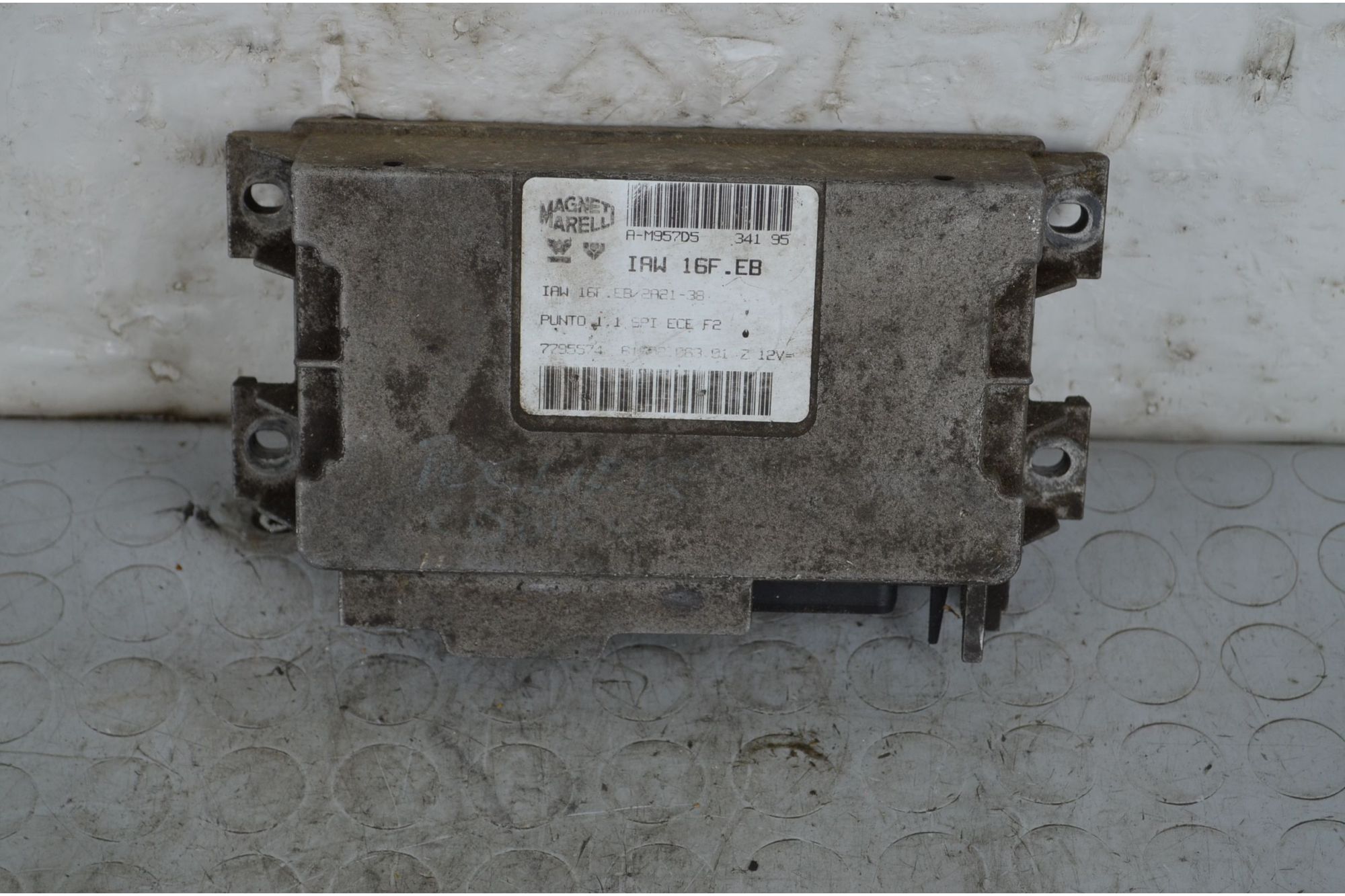 Centralina ECU Fiat Punto dal 1993 al 1999 Cod 7795574  1717771417140