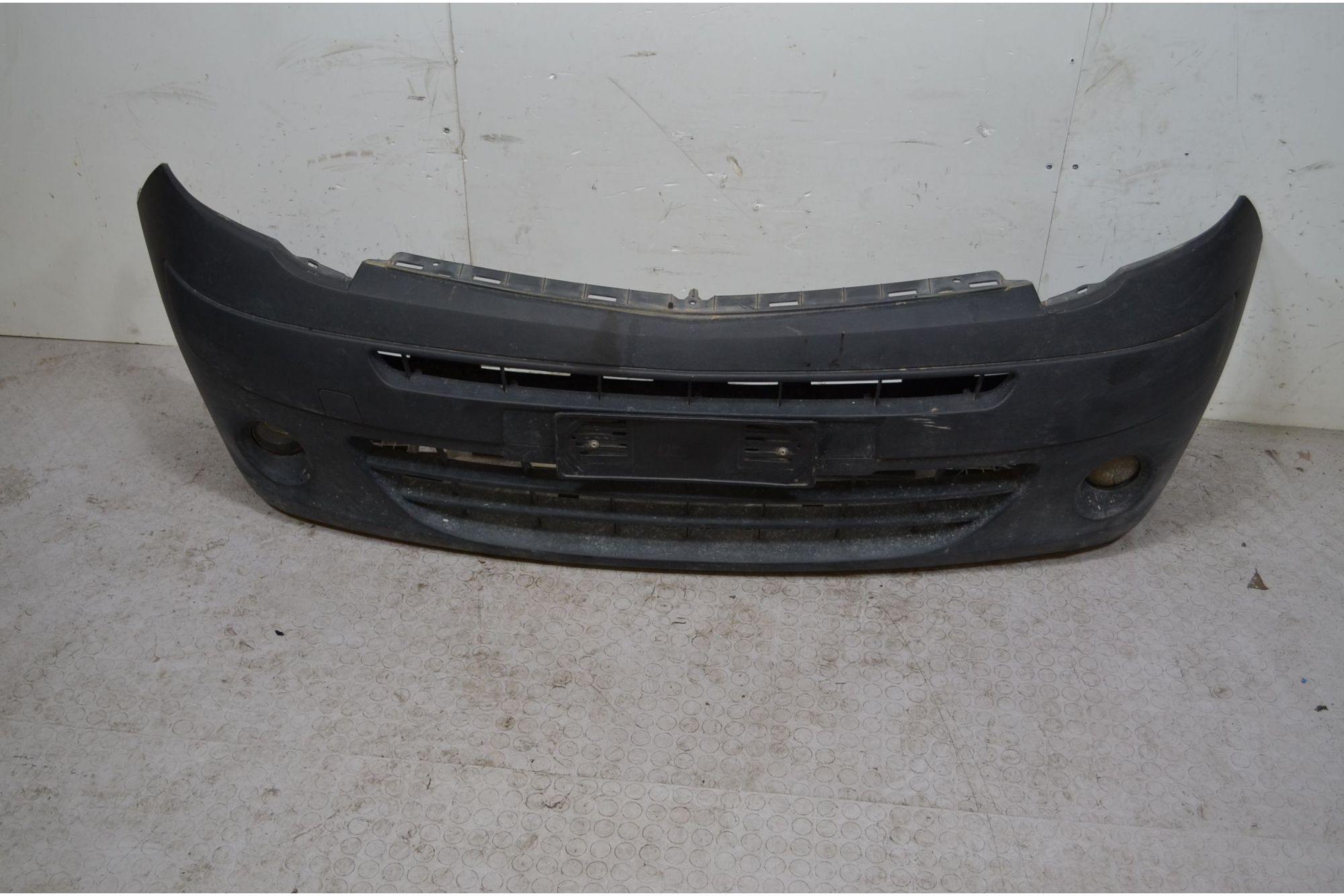 Paraurti Anteriore Renault Kangoo dal 2008 al 2013 Cod 7701478129  1717772765462