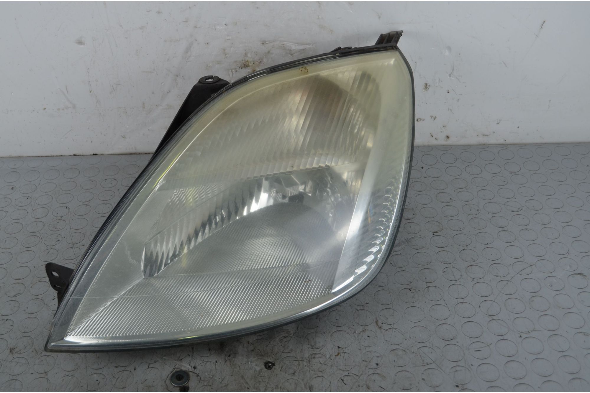 Faro Anteriore SX Ford Fiesta V dal 2002 al 2006 Cod 1320349  1718099934180