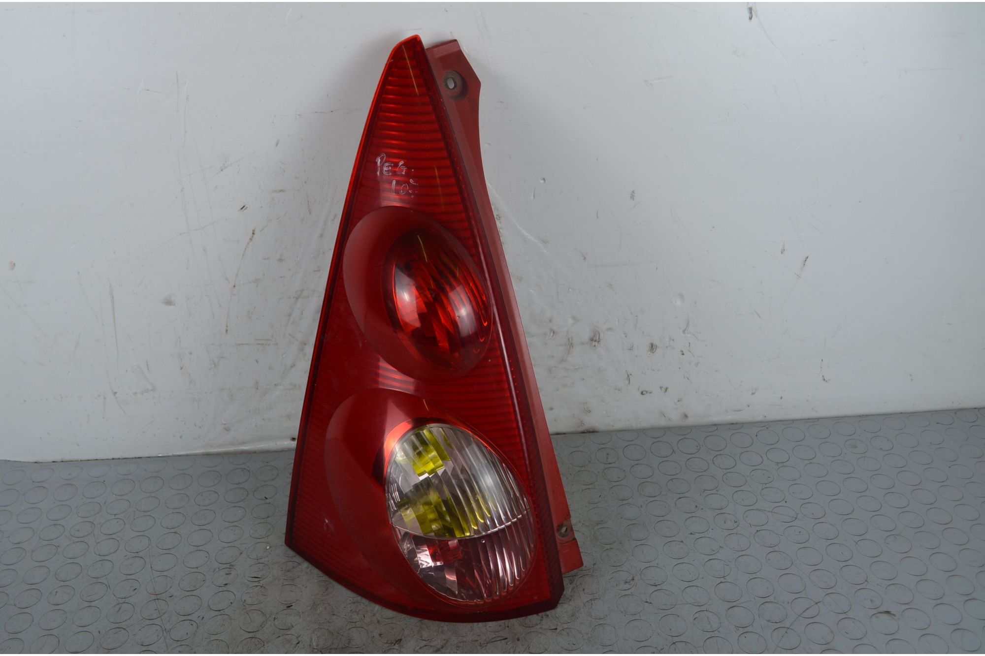 Fanale Stop posteriore SX Peugeot 107 Dal 2005 al 2014 Cod 1607990580  1718183691739