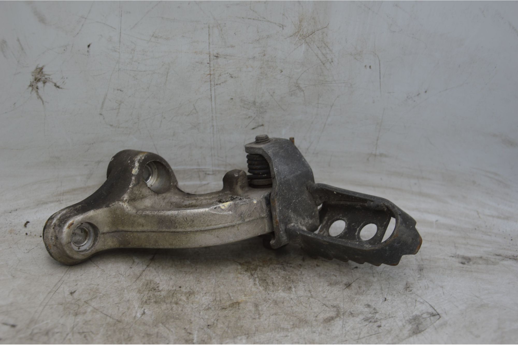 Pedana Poggiapiedi Destra Cagiva T4 350 E Dal 1987 Al 1991  1718199912101