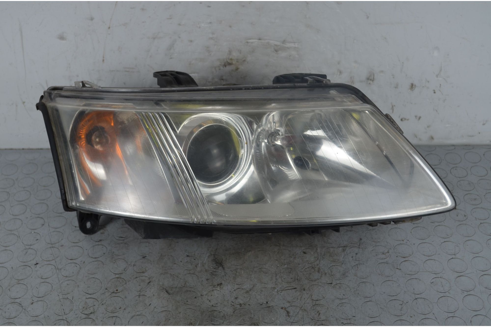 Faro anteriore DX Xeno Saab 9-3 II Dal 2002 al 2014 Cod 12797389  1718269286972