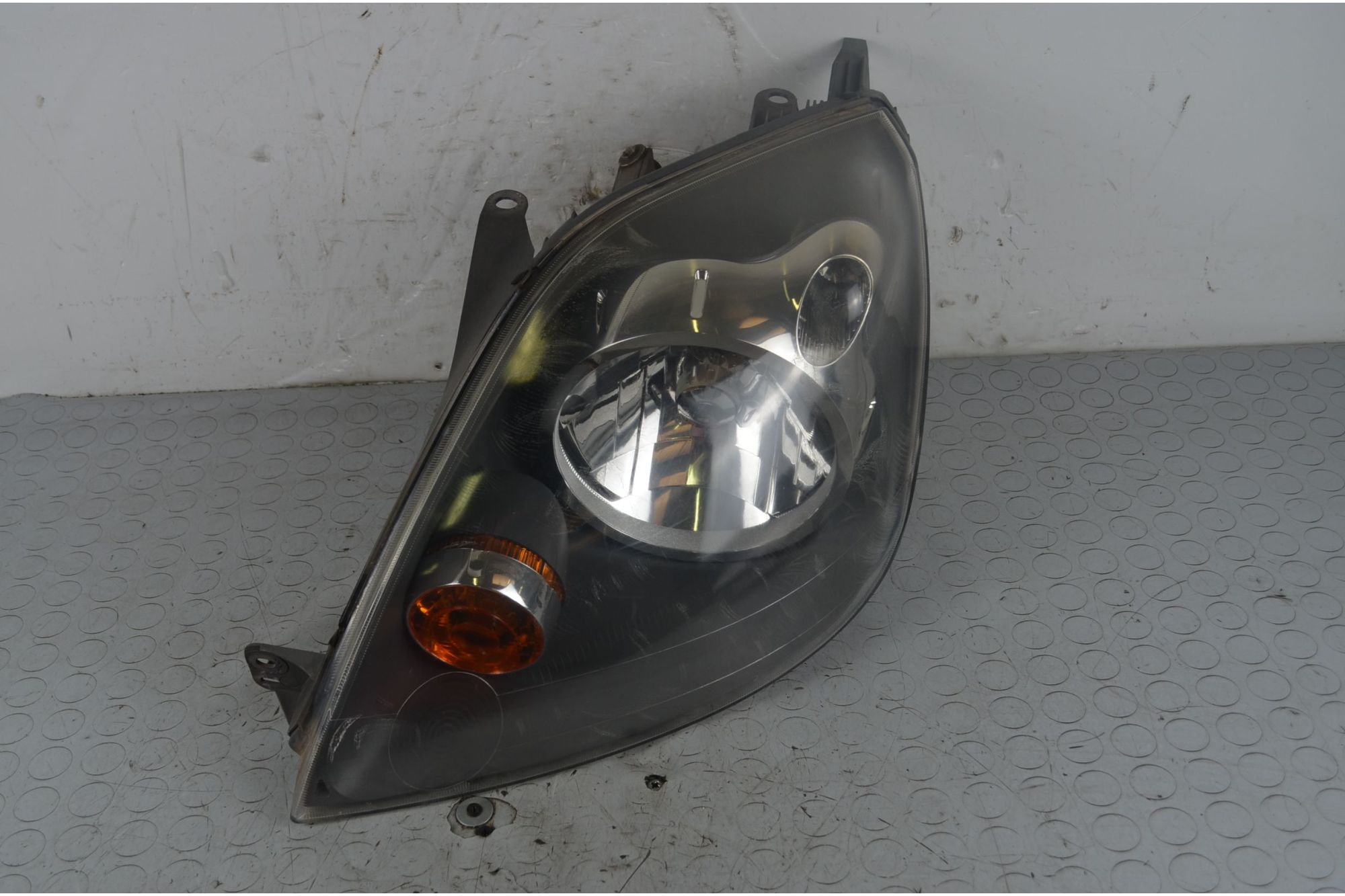 Faro anteriore SX Ford Fiesta V Dal 2006 al 2008 Cod 6561-13W030-AD  1718351679453