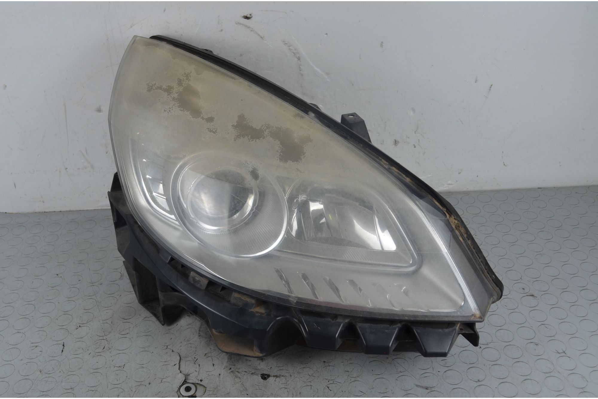 Faro anteriore DX Xeno Renault Scenic II Dal 2006 al 2009 Cod 7701065923  1718703228384