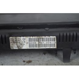 Strumentazione contachilometri completa Renault Scenic II Dal 2003 al 2009 Cod P8200787774-A  1718782886871