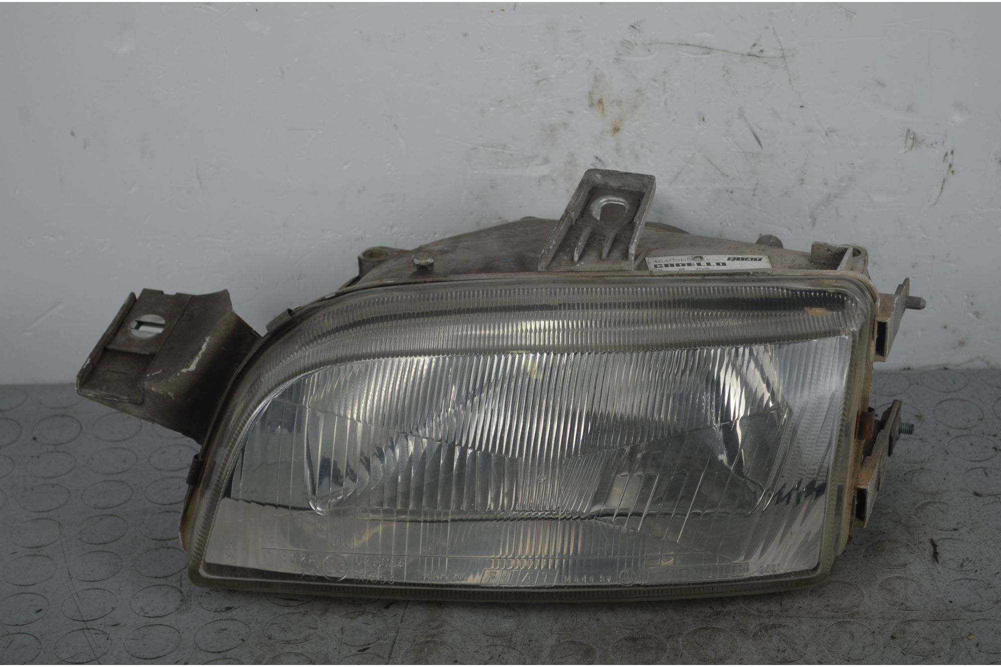 Faro anteriore SX Fiat Punto Dal 1993 al 1999 Cod 46402650  1718875014952