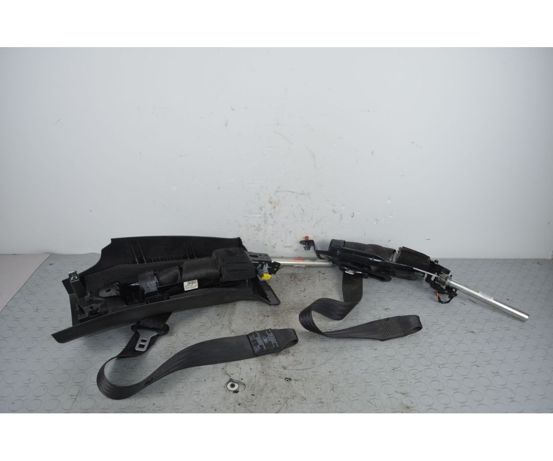 Cinture di sicurezza anteriori DX e SX Volvo C30 Dal 2006 al 2012 Cod 6162494r0a  1718966938761