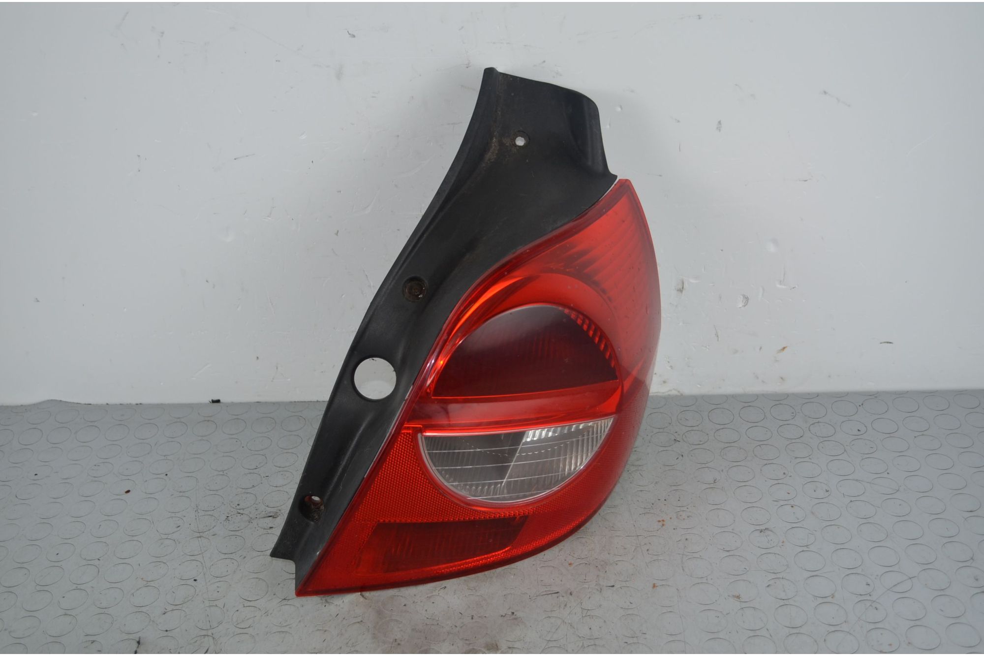 Fanale Stop posteriore DX Renault Clio III Dal 2005 al 2013 Cod 8200459960  1719214516397