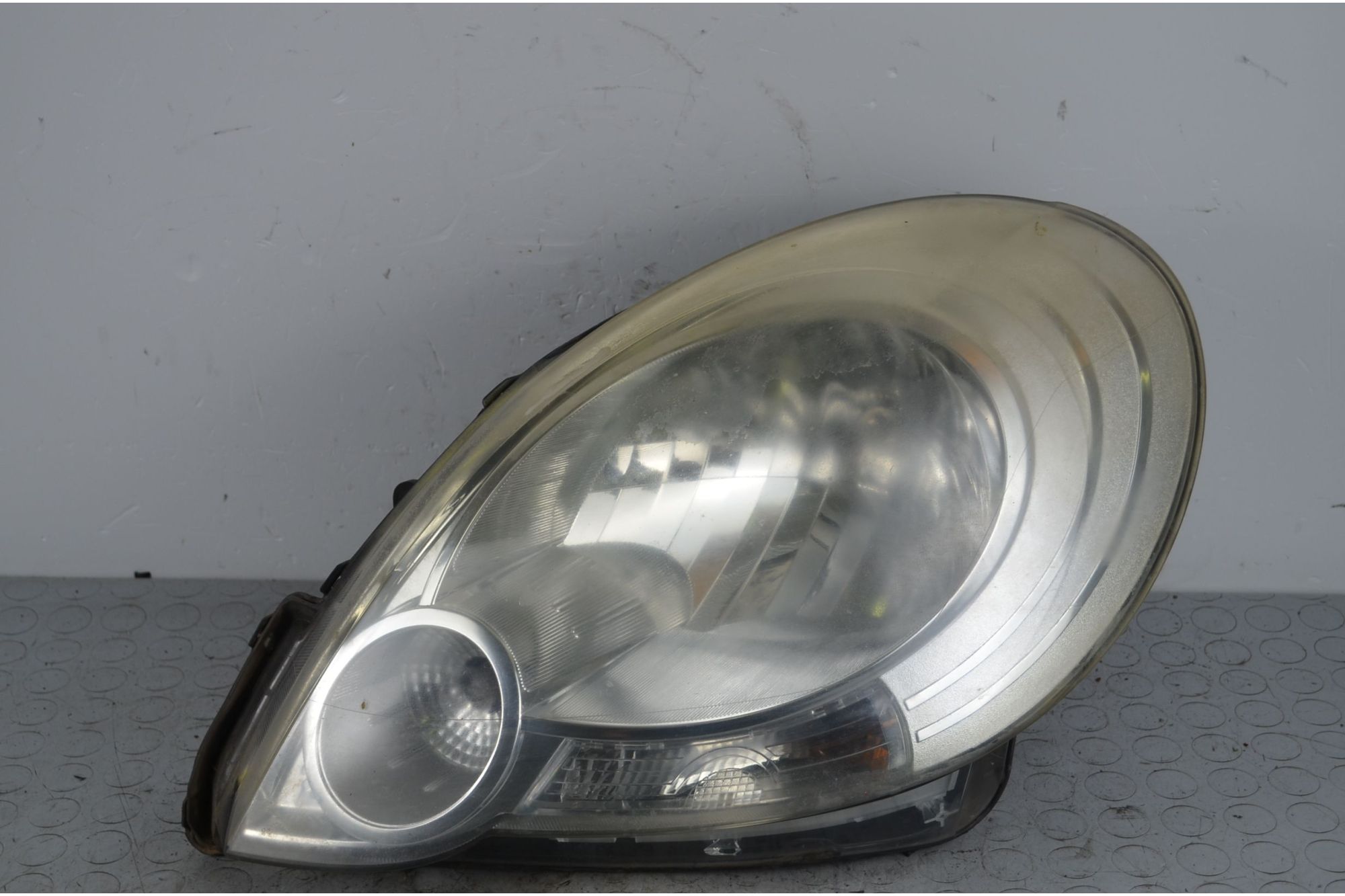 Faro Anteriore SX Renault Kangoo dal 2008 al 2013 Cod 7701068181  1719217623412