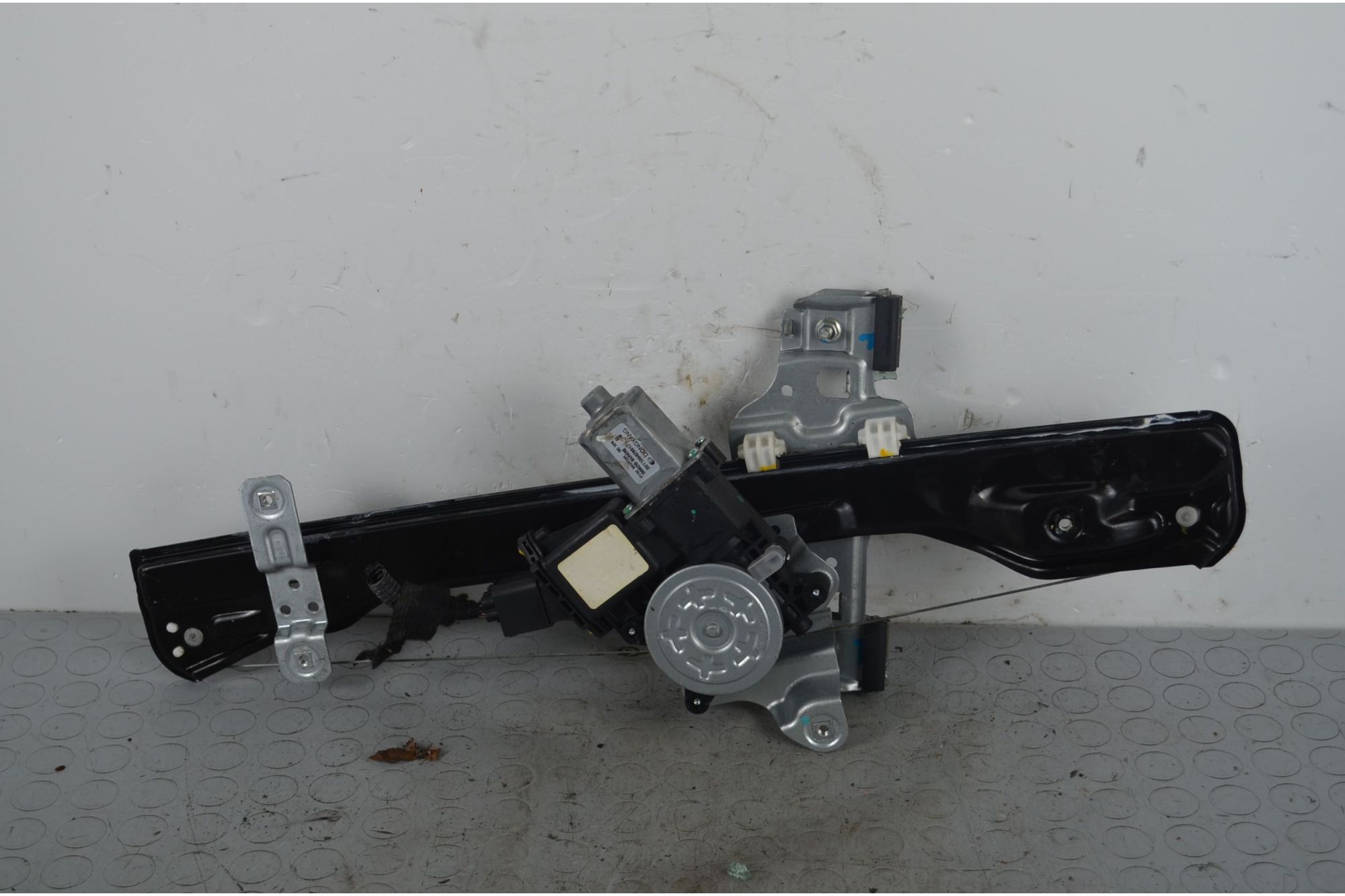 Motorino alzacristalli posteriore SX Opel Mokka Dal 2012 al 2019 Cod 95298986  1719238184619